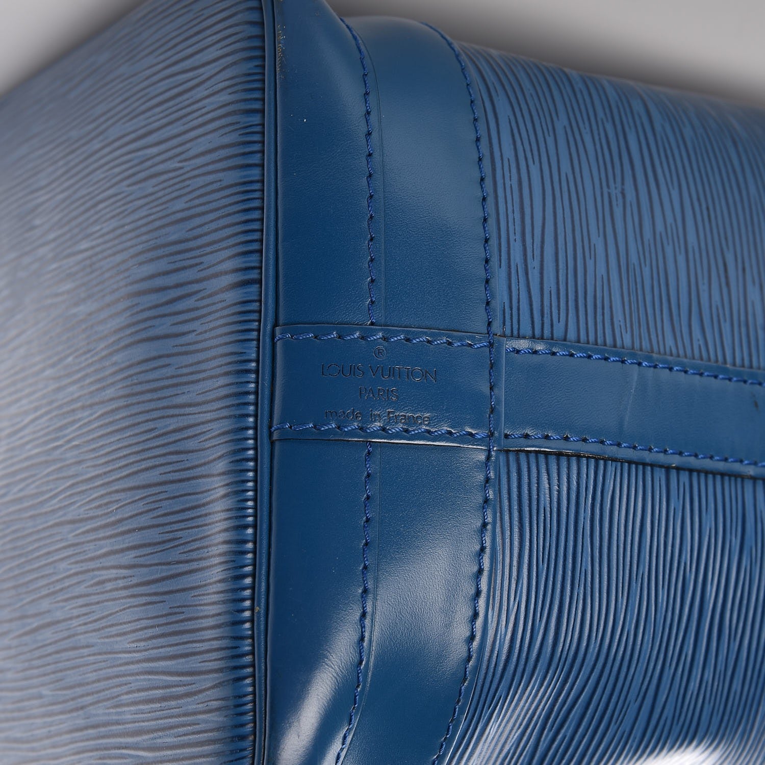 Louis Vuitton Epi Noe Toledo 8 of 13