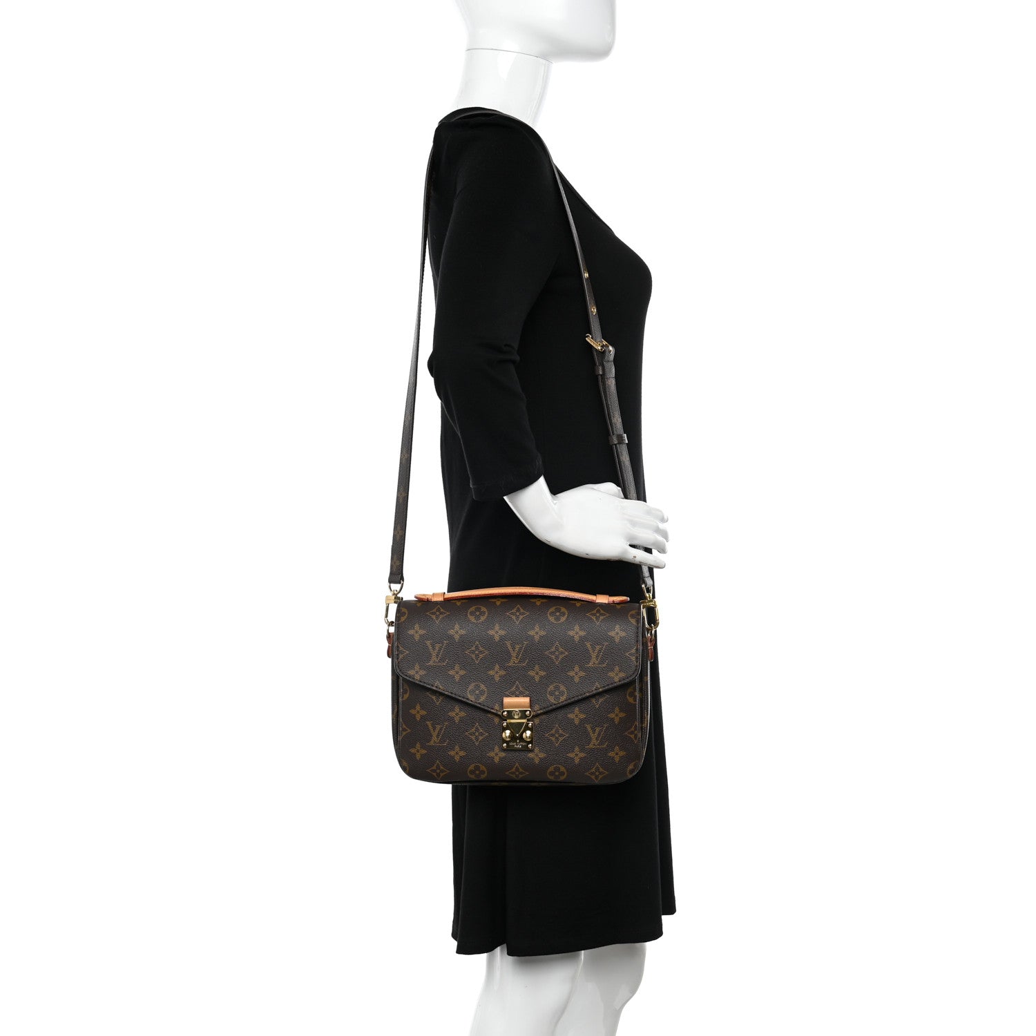 Louis Vuitton Monogram Pochette Metis 2 of 12
