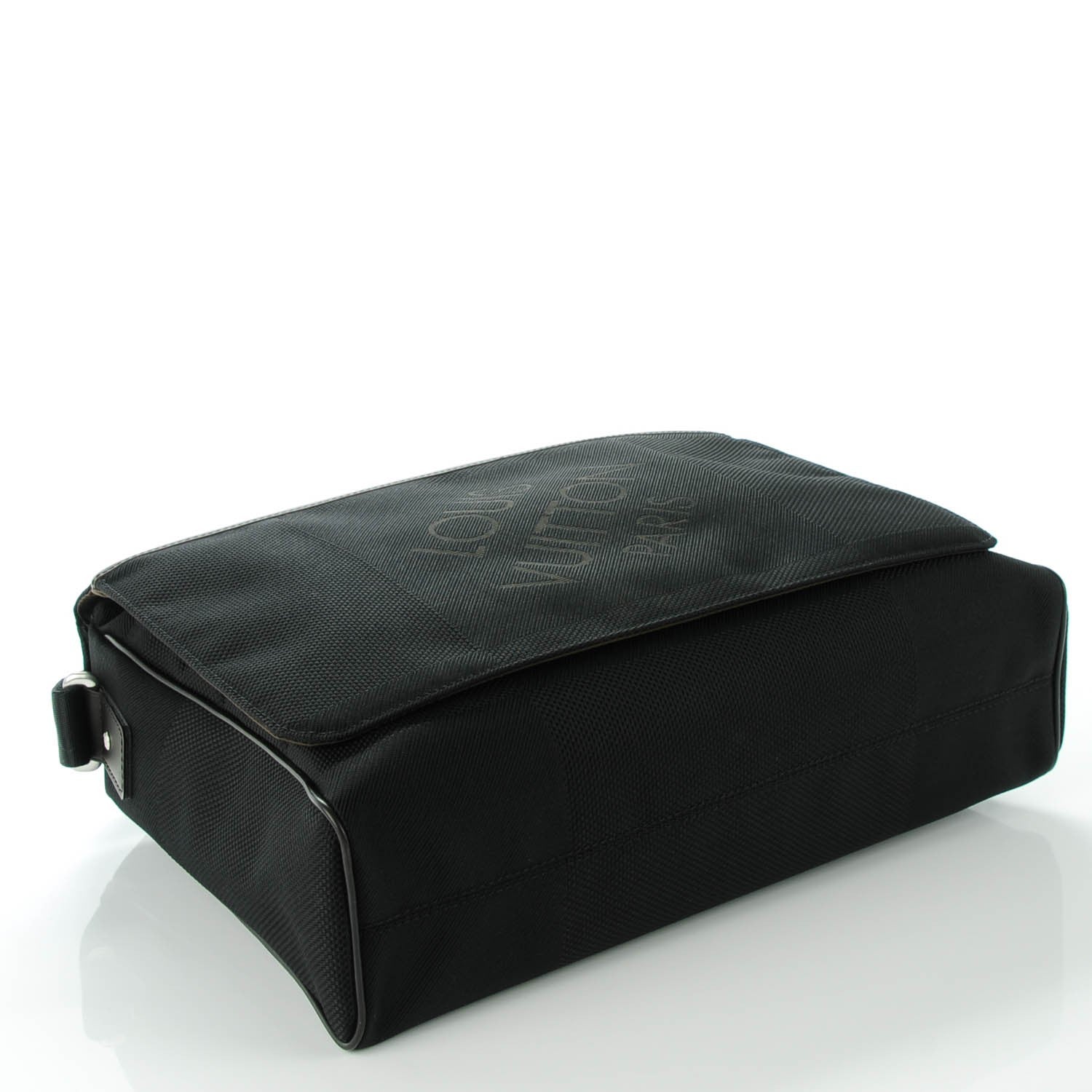 Louis Vuitton Damier Geant Messenger Bag Black 4 of 7