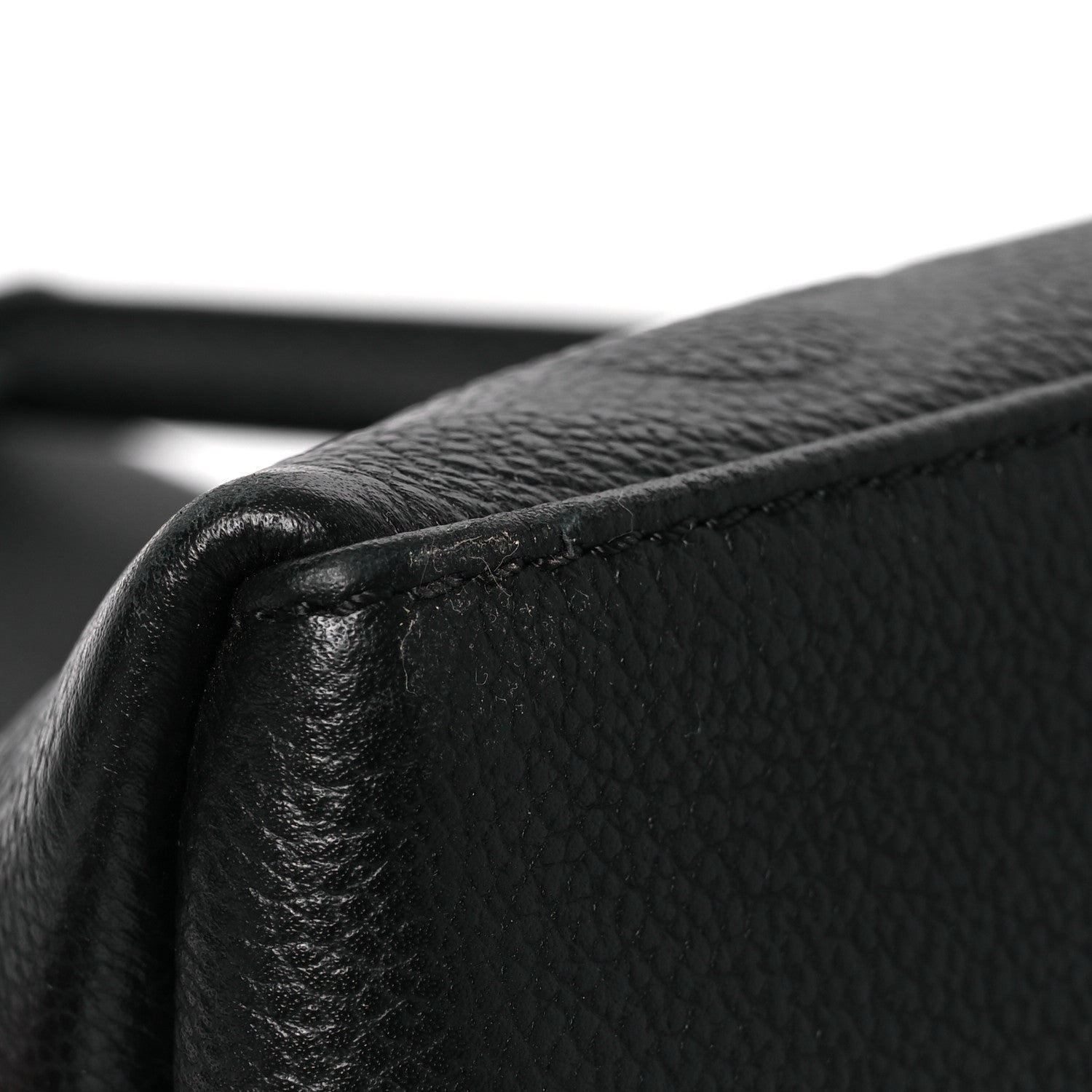 Louis Vuitton Empreinte Monogram Giant Grand Palais Black 16 of 18