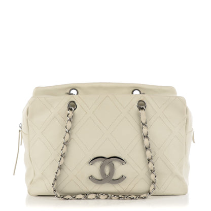 Chanel Calfskin Large Diamond Stitch Tote White 1 of 7