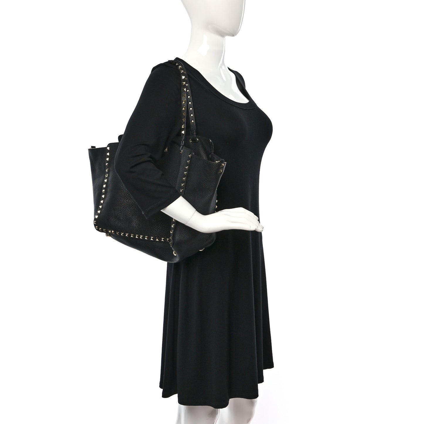 Pebbled Calfskin Medium Rockstud Tote Black