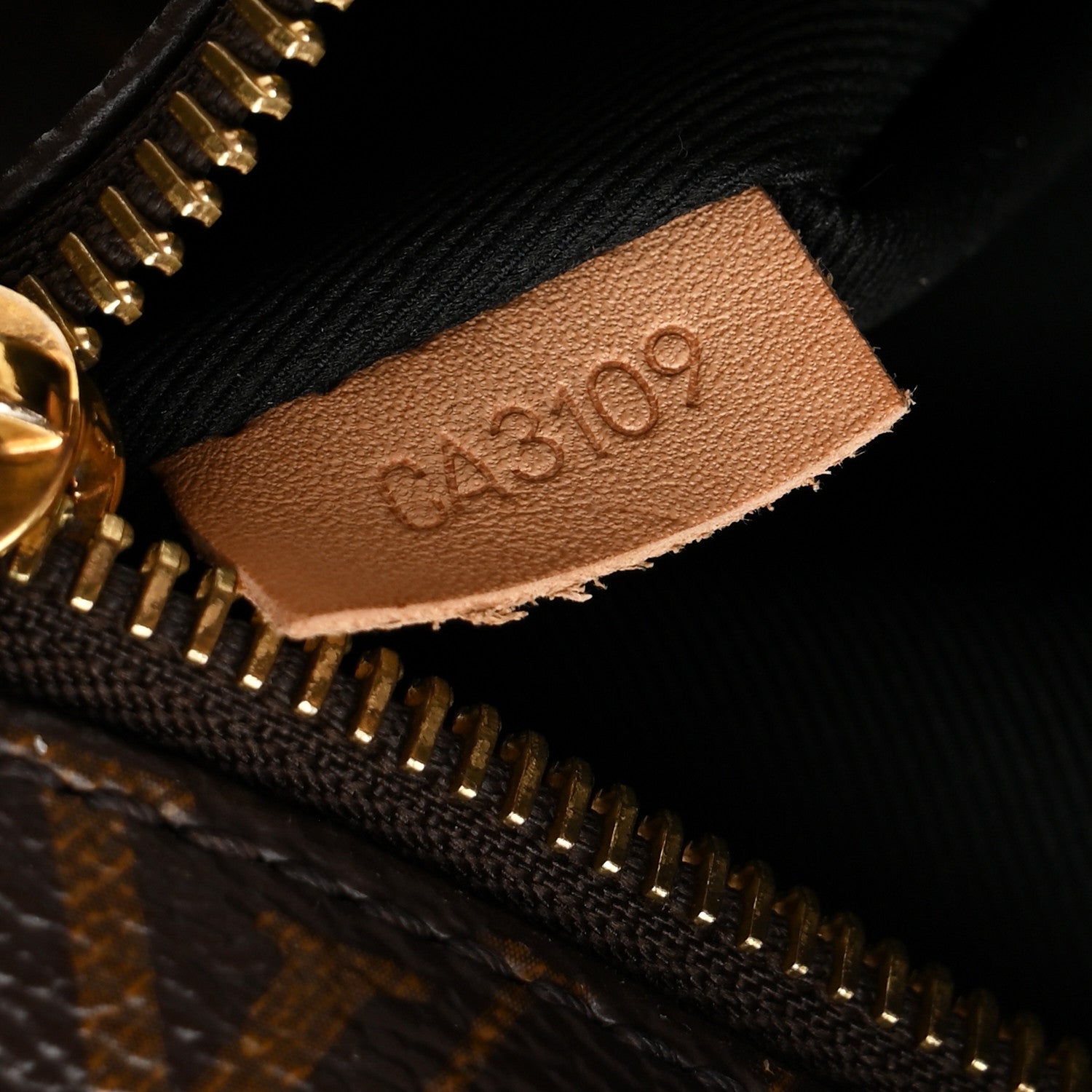 Louis Vuitton Monogram Bumbag 7 of 10