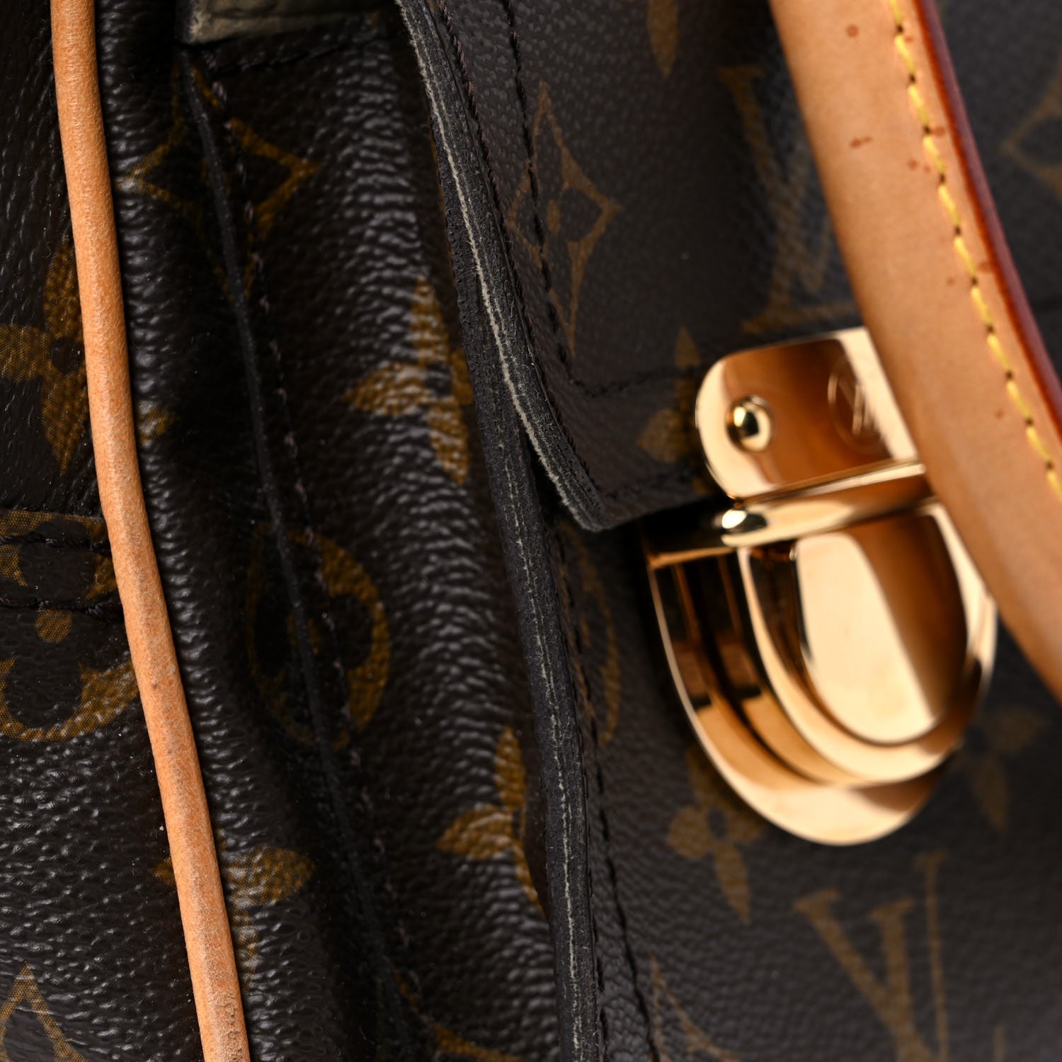 Louis Vuitton Monogram Manhattan PM 22 of 27