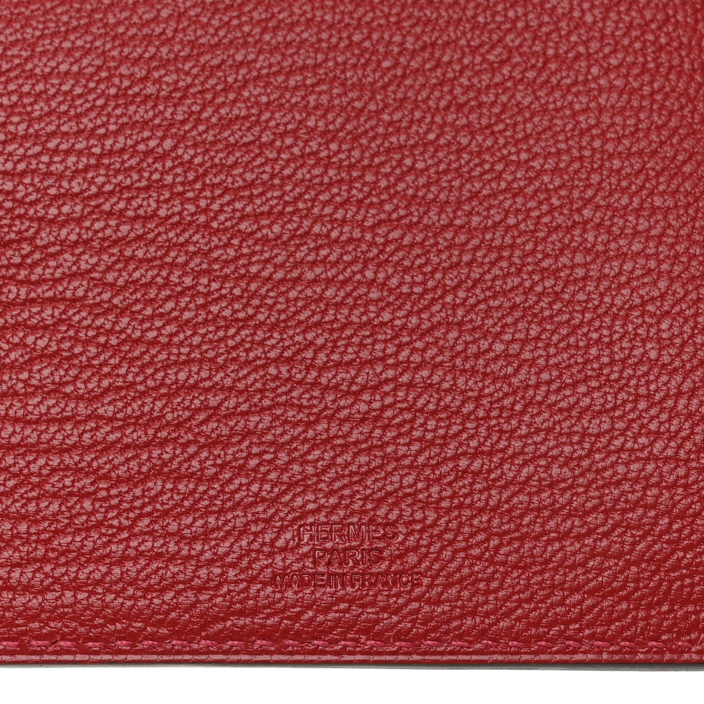 Chevre Mysore Tarmac PM Passport Holder Rouge Casaque