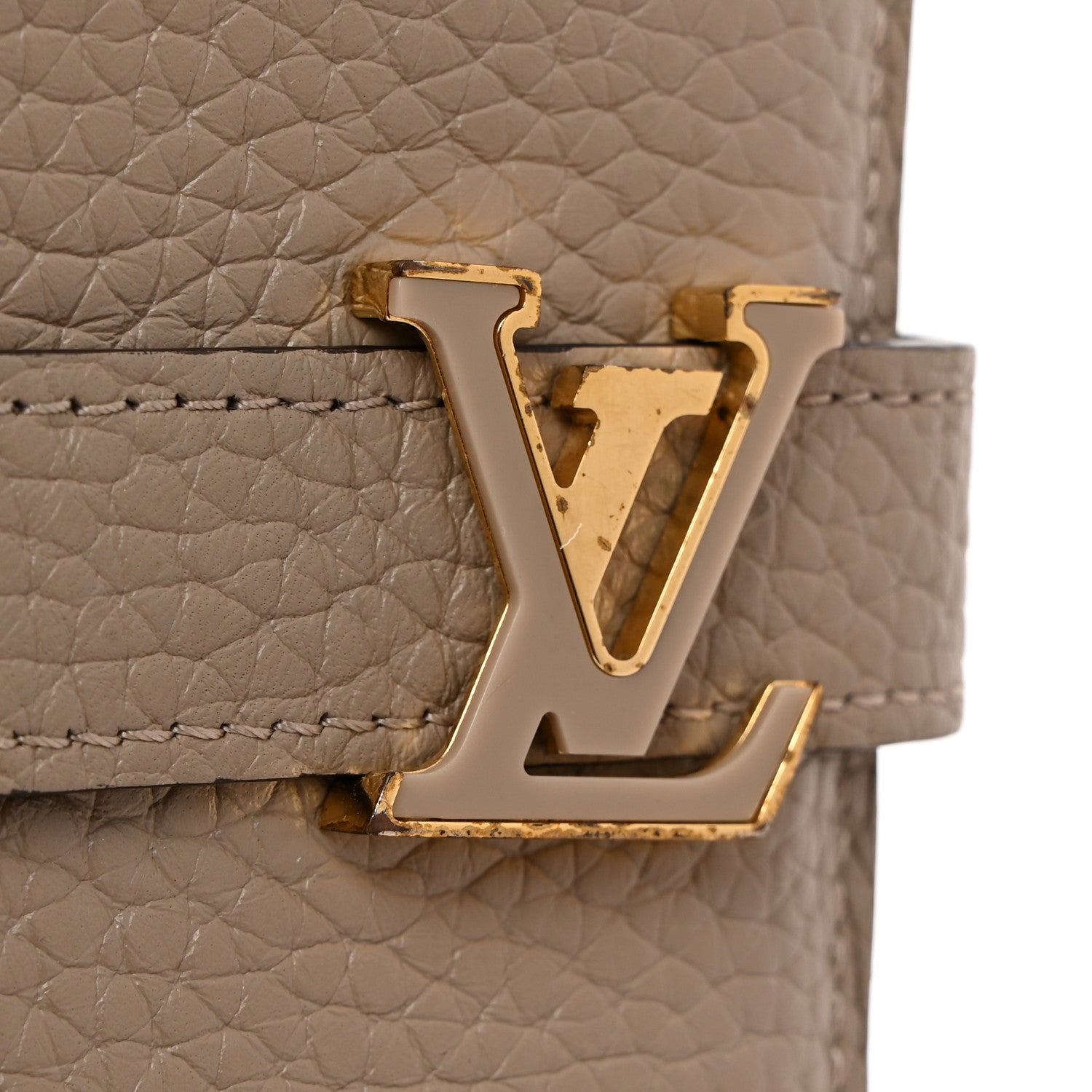 Louis Vuitton Taurillon LV Vertical Capucines Wallet Galet Aquamarine 7 of 8