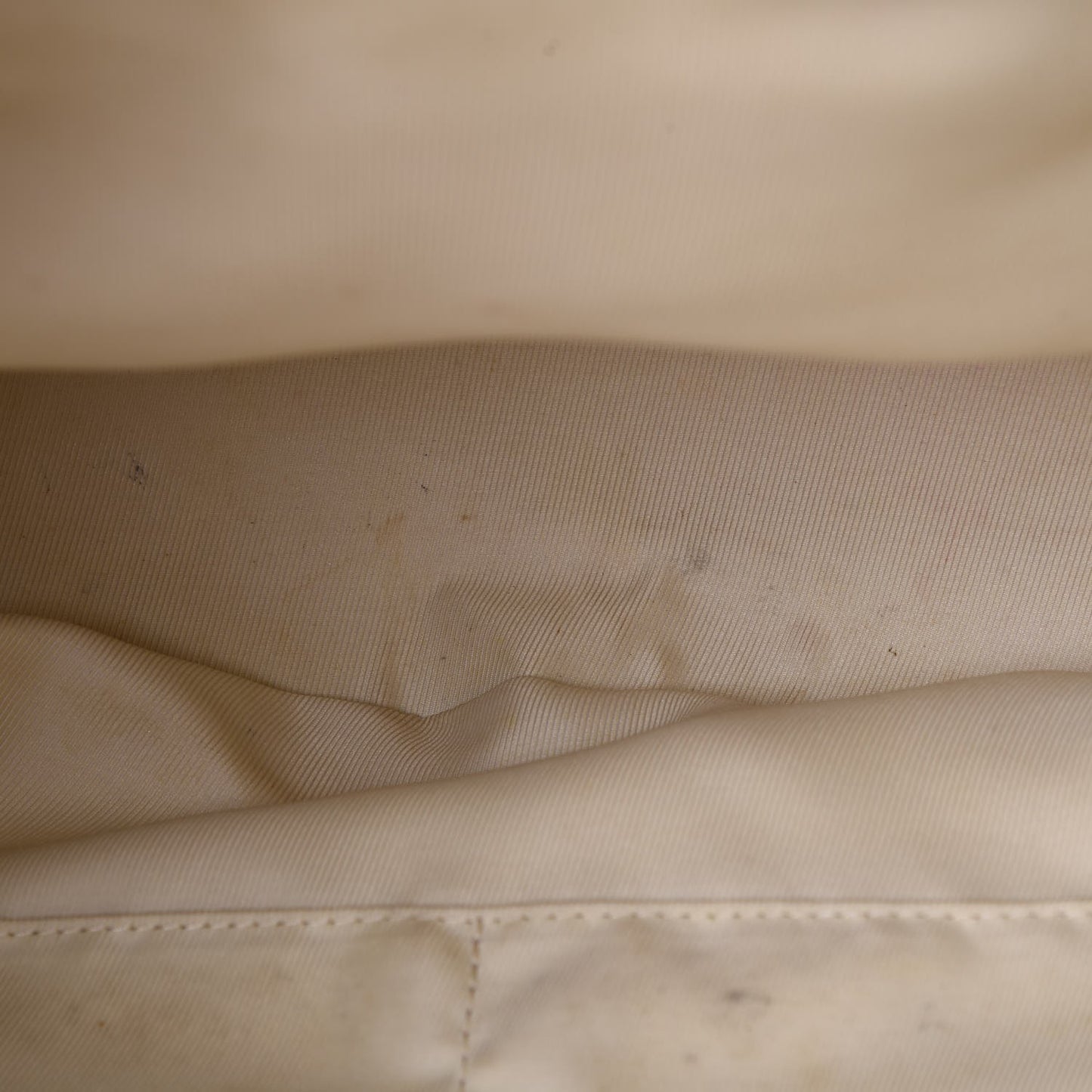 Monogram Sabbia Besace White