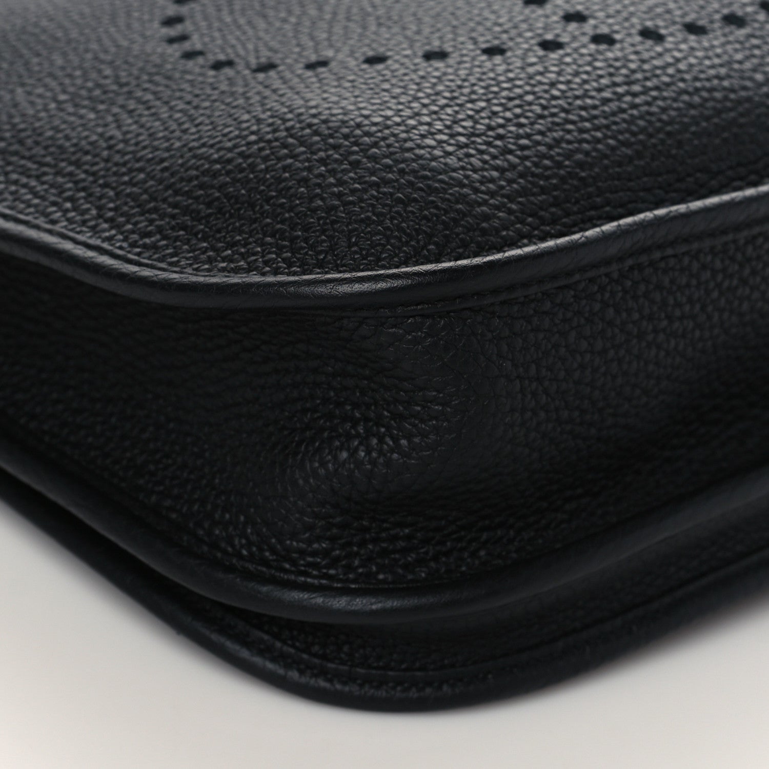 Hermes Taurillon Clemence Evelyne III PM Black 9 of 10