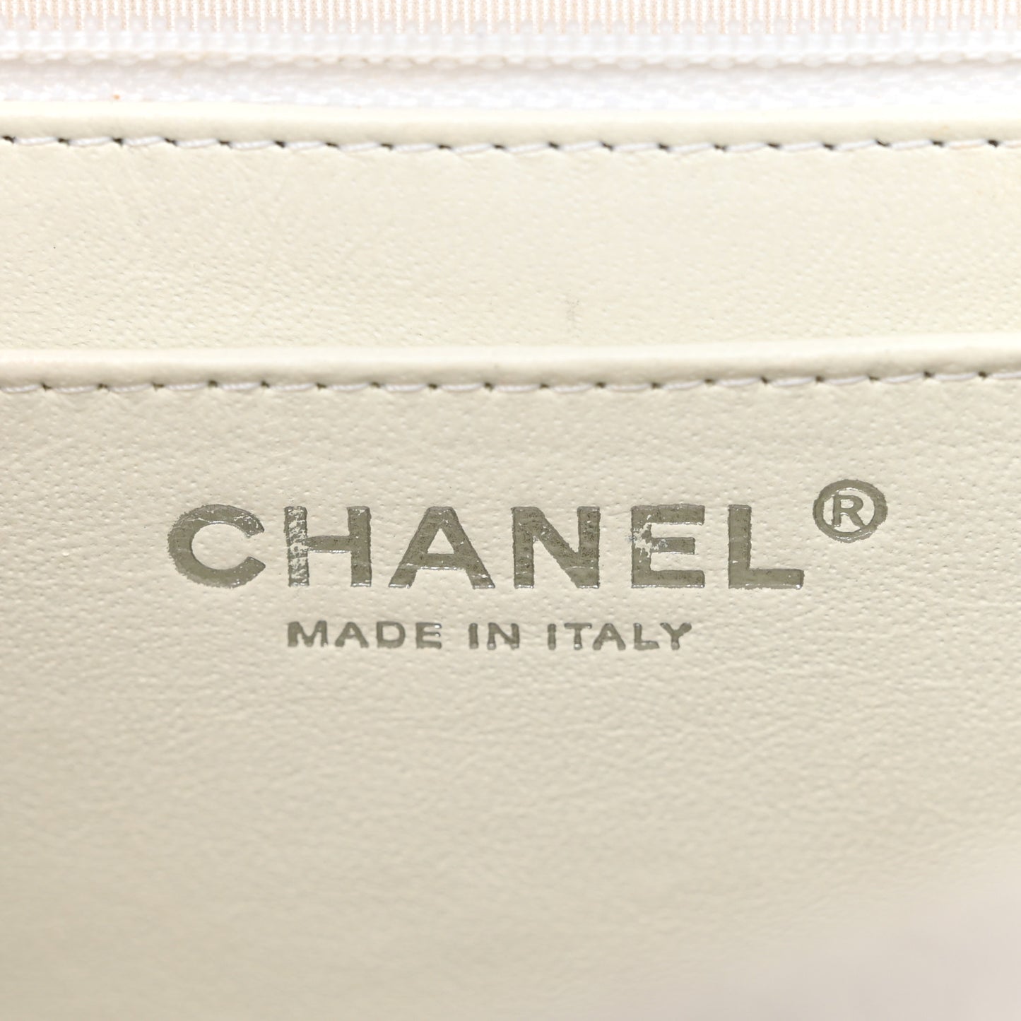 Caviar Quilted Jumbo Single Flap White