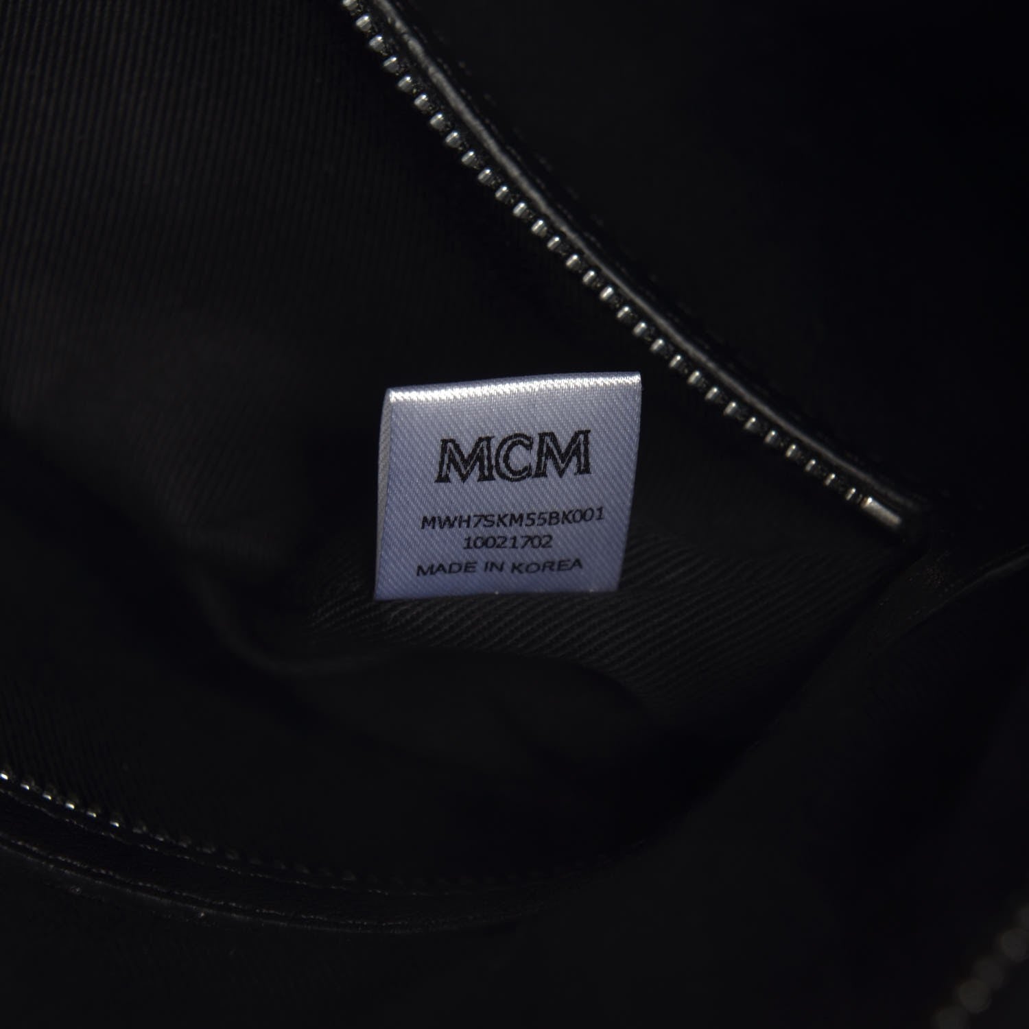 MCM Grained Calfskin Large Klara Hobo Black 9 of 9