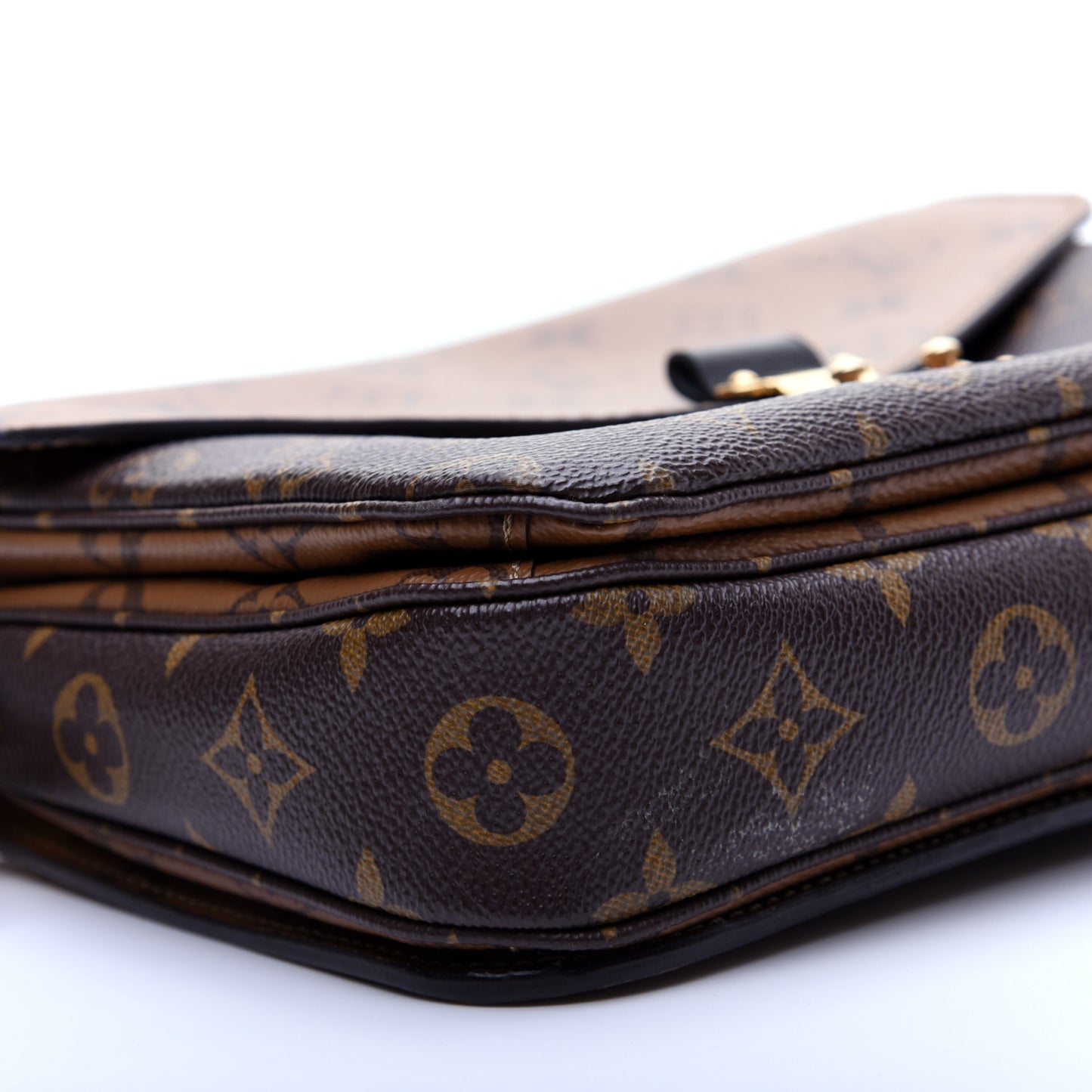 Reverse Monogram Pochette Metis