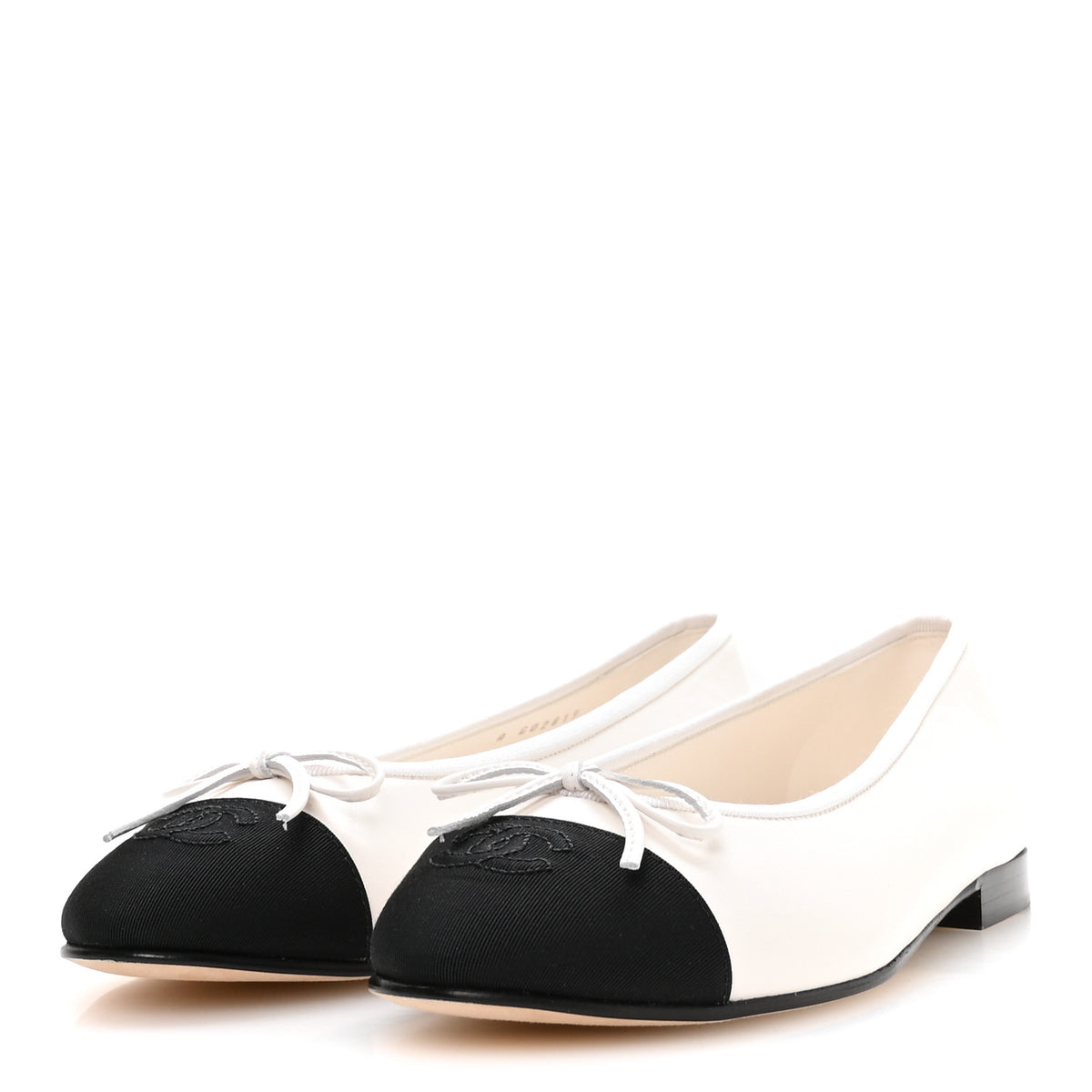 Lambskin Cap Toe CC Ballerina Flats 39 White Black