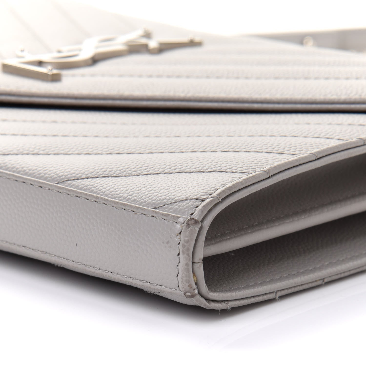 Saint Laurent Grain De Poudre Matelasse Chevron Monogram Chain Wallet Souris 9 of 10