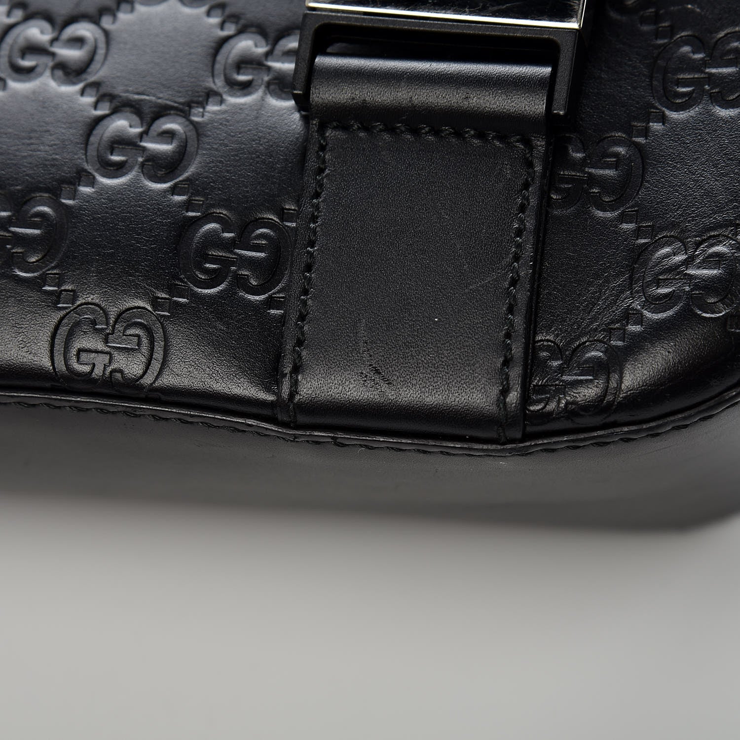Gucci Guccissima Signature Medium Double Buckle Flap Messenger Bag Black 11 of 26
