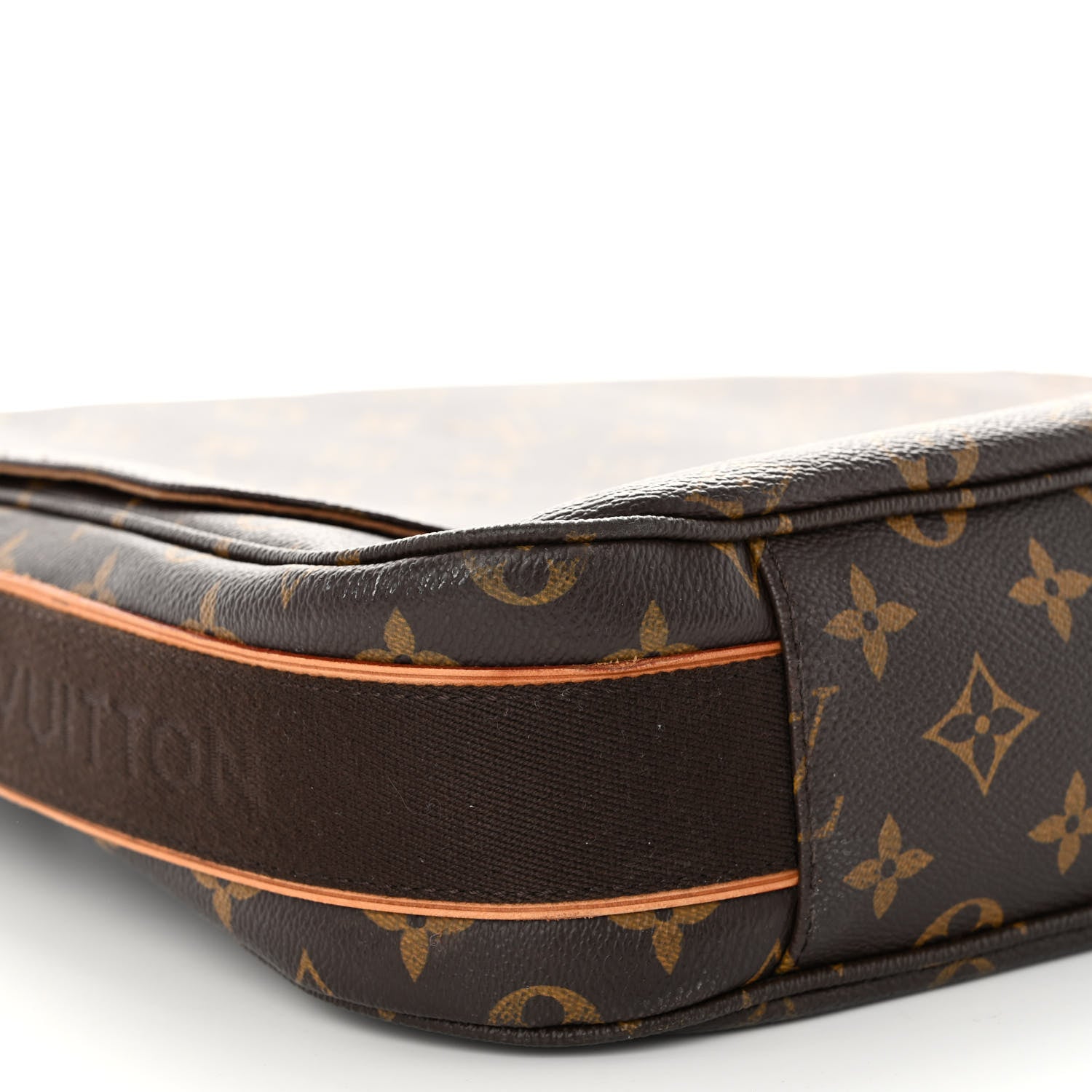 Louis Vuitton Monogram Beaubourg MM Messenger Bag 8 of 10