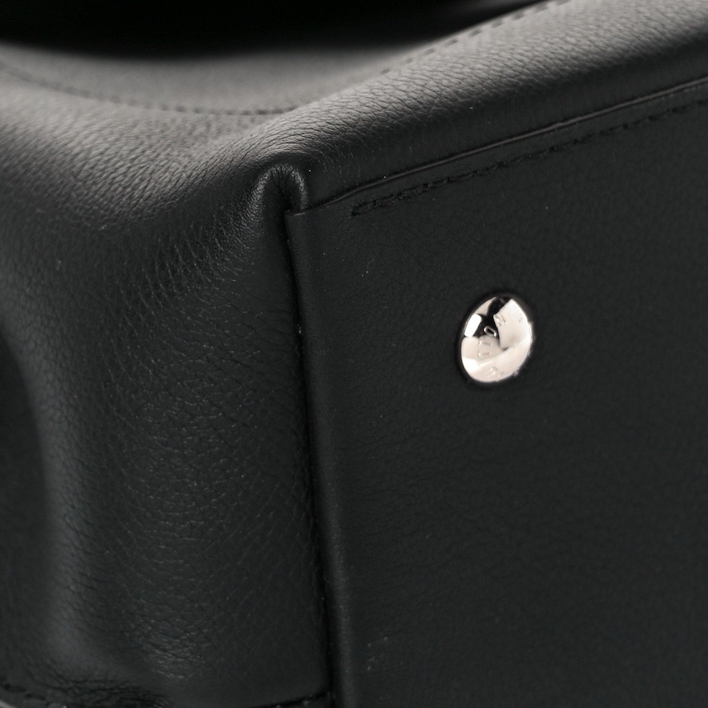 Soft Calfskin Lockme Ever MM Black