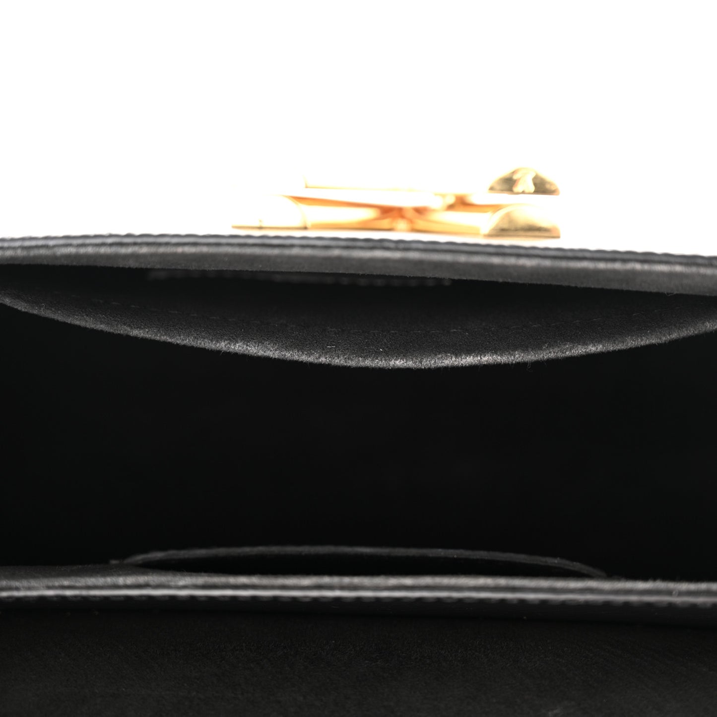 Epi Twist Monogram Flower Chain Shoulder Bag MM Black