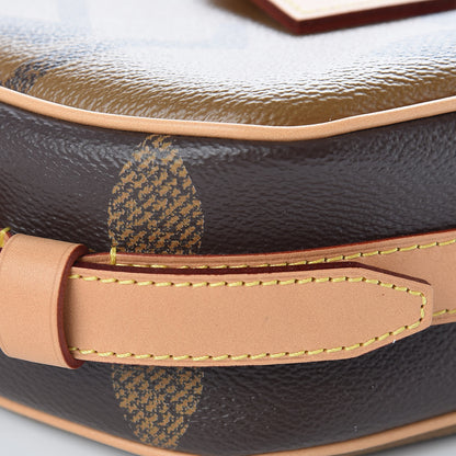 Louis Vuitton Reverse Monogram Giant Boite Chapeau Souple 9 of 11