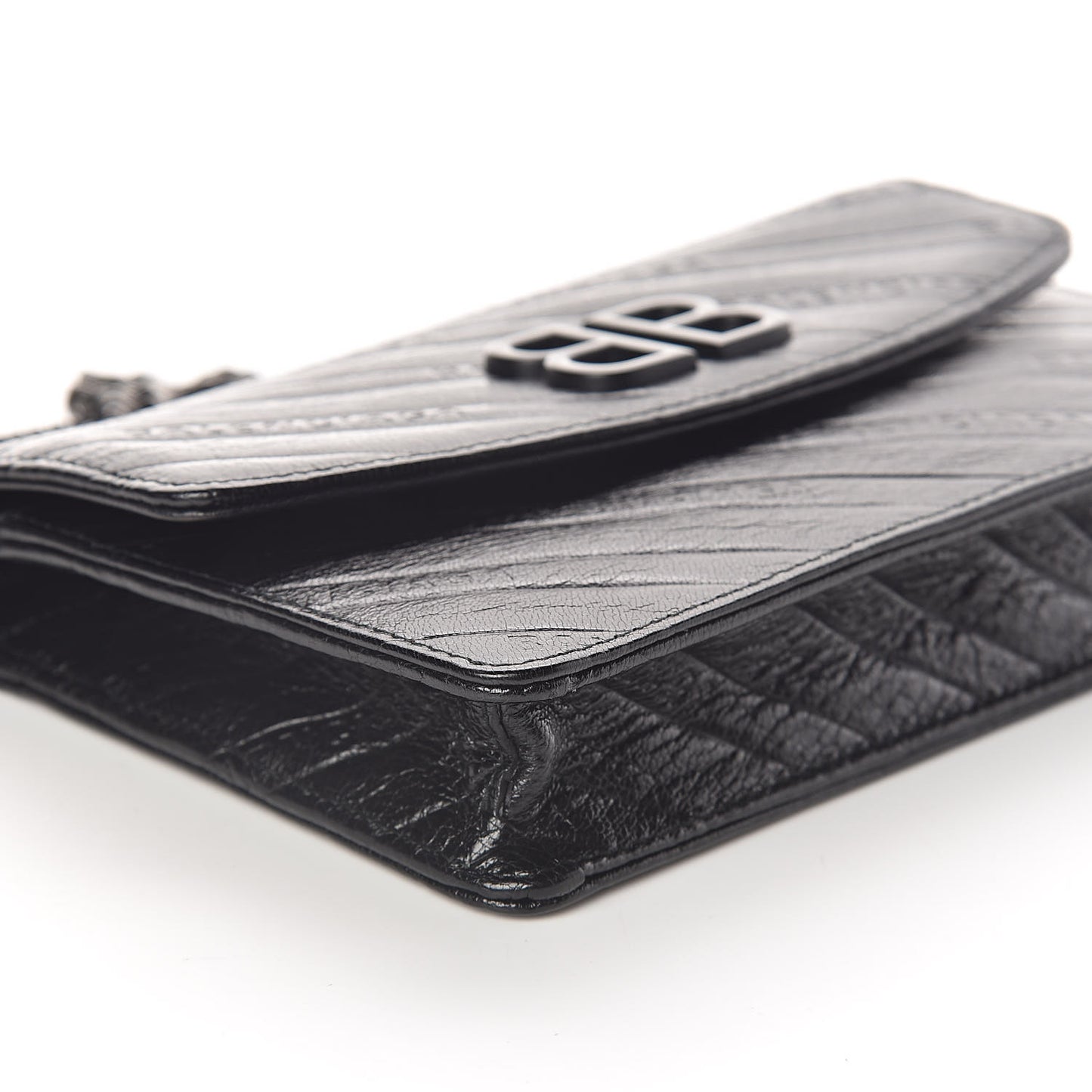 Shiny Goatskin Logo Embossed Monochrome BB Wallet On Chain Black