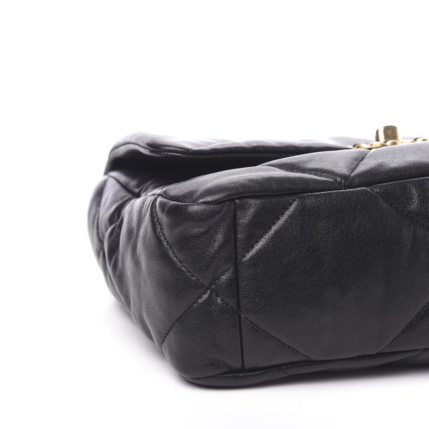Goatskin Quilted Medium 19 Flap Black