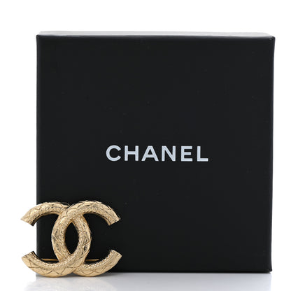 Chanel Metal CC Quilted Brooch Light Gold 5 of 5