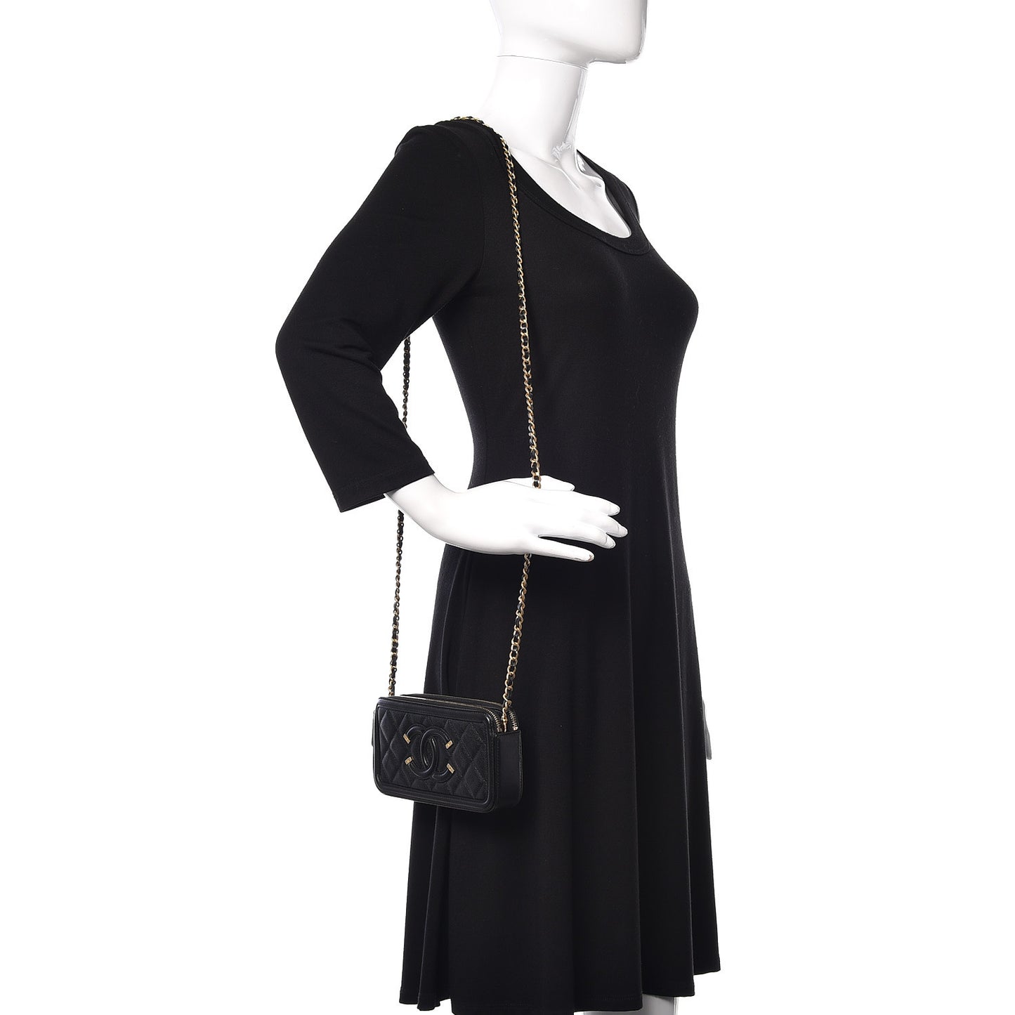 Caviar Quilted CC Filigree Clutch With Chain Black