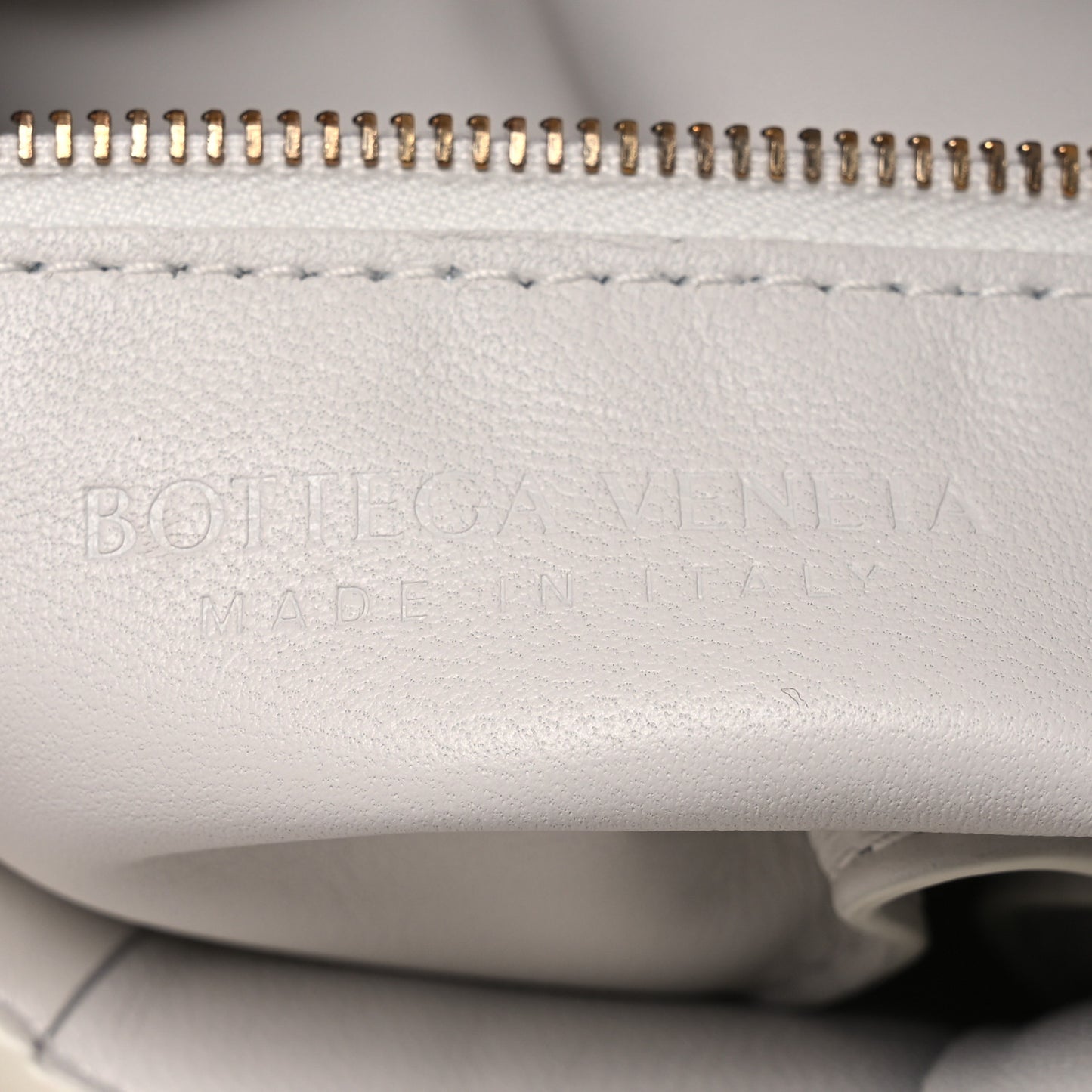 Nappa Maxi Intreccio Padded Cassette Crossbody Bag Chalk