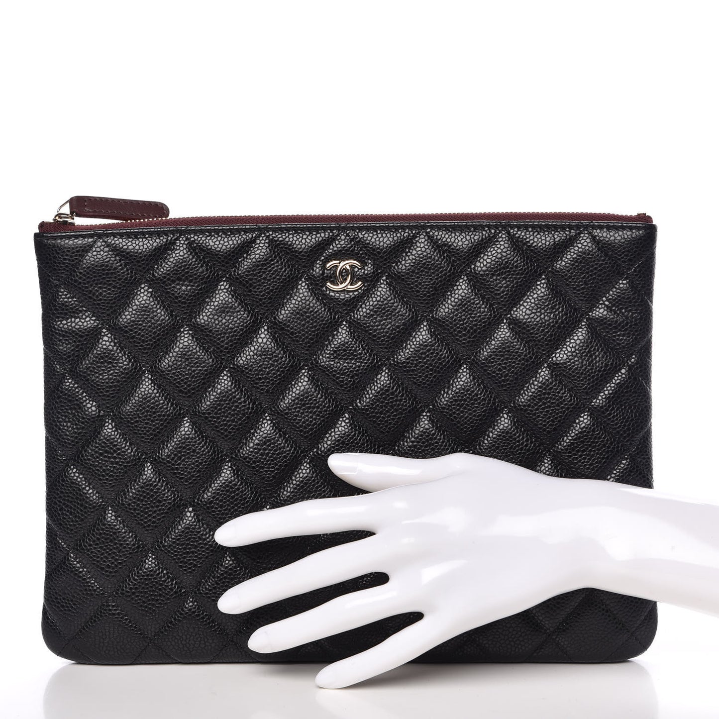 Caviar Quilted Medium Cosmetic Case Black