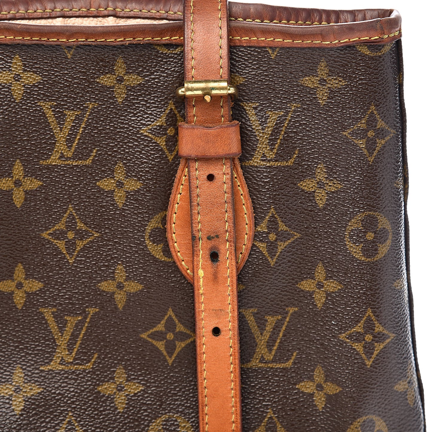 Monogram Petit Bucket 23