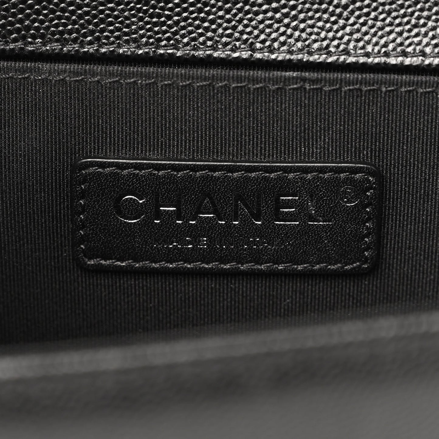 Caviar Quilted Medium Boy Flap Black