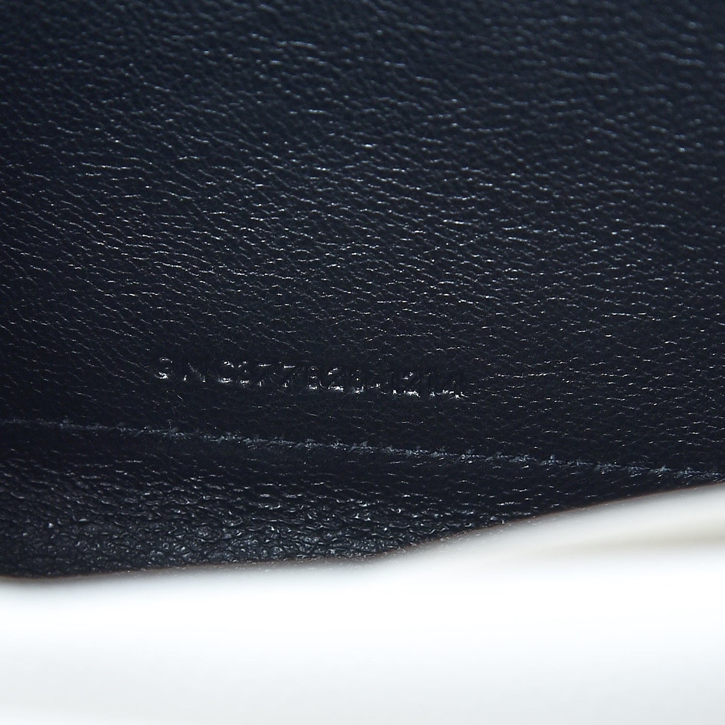Grain De Poudre Matelasse Chevron Monogram Chain Wallet Porcellana