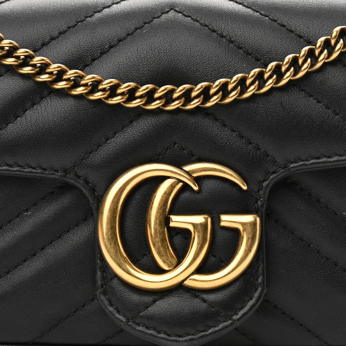Calfskin Matelasse Super Mini GG Marmont Shoulder Bag Black