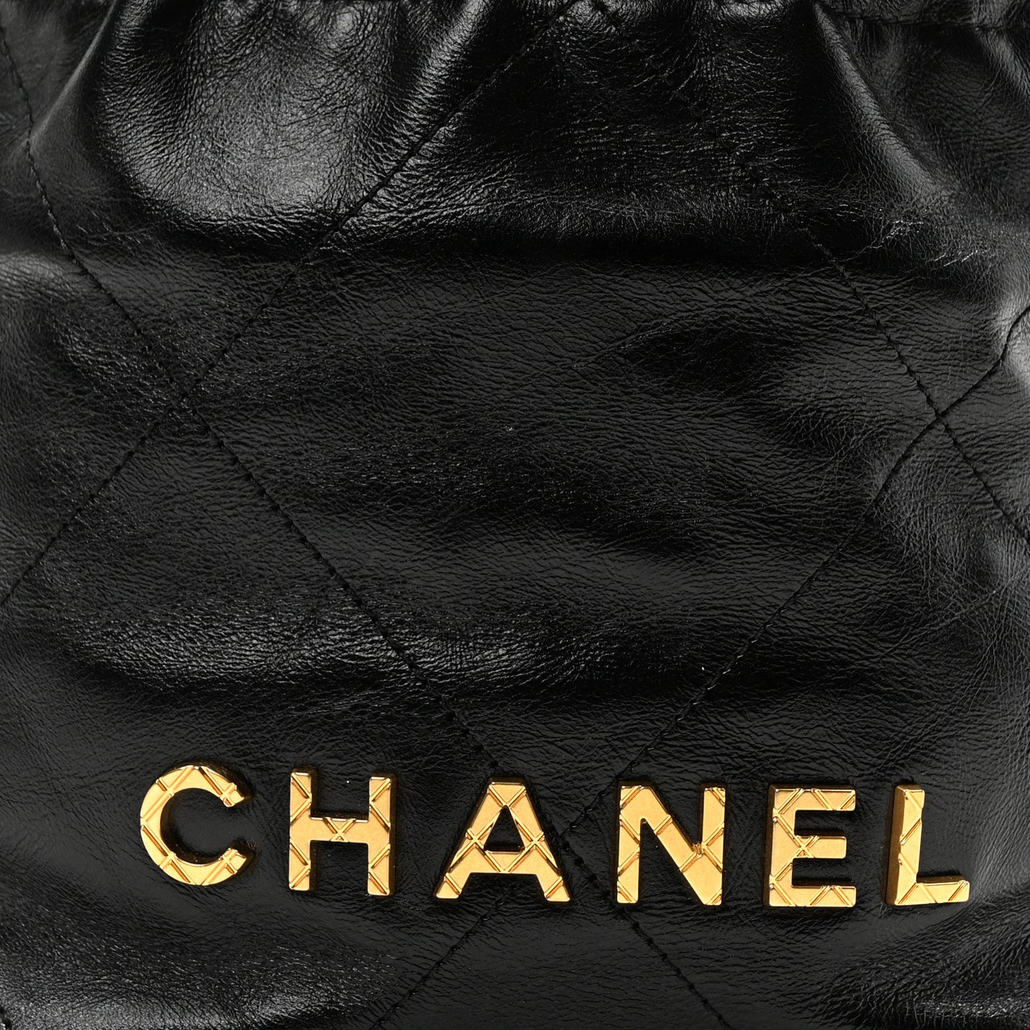 Shiny Crumpled Calfskin Quilted Pearl Mini Chanel 22 Black