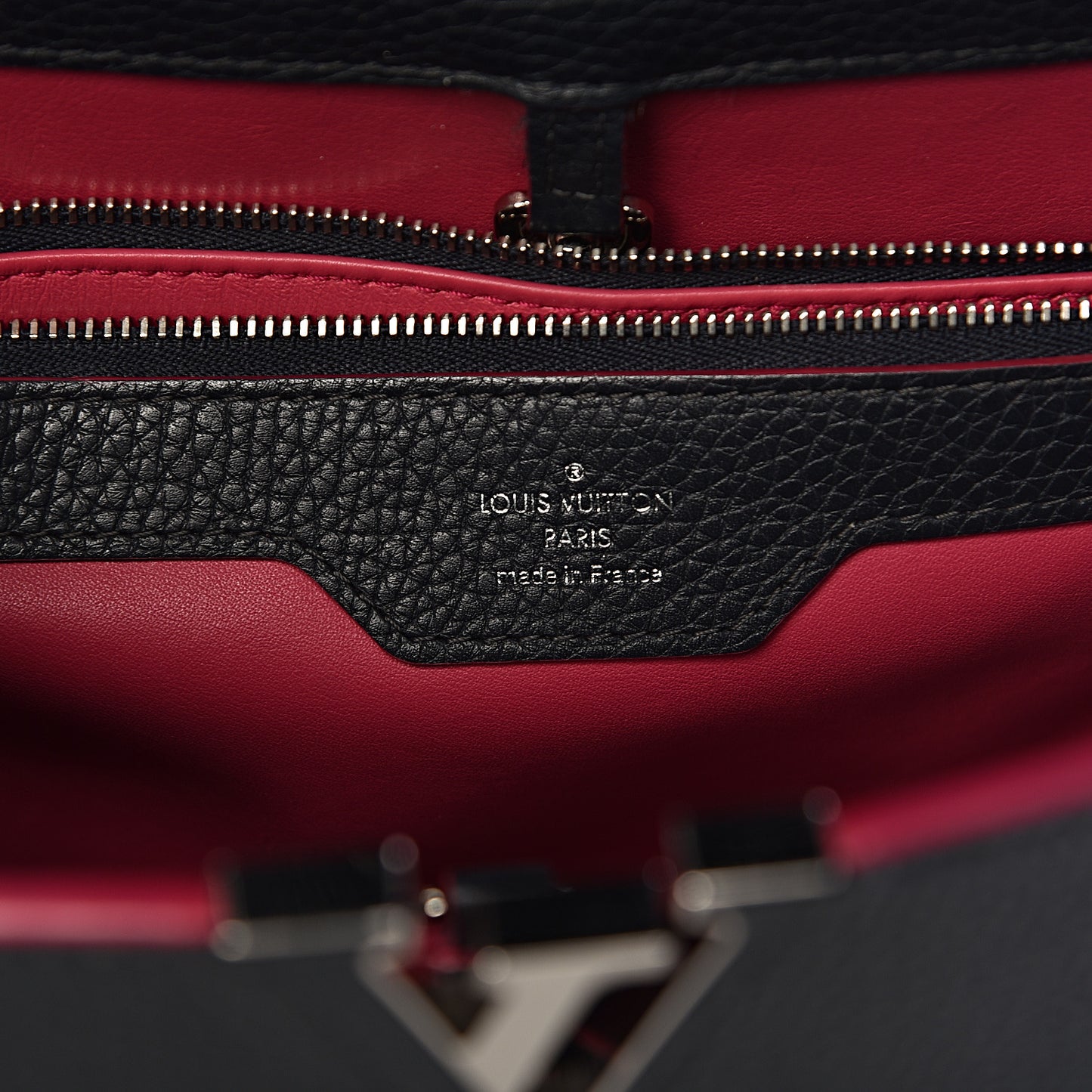 Taurillon Capucines MM Cobalt