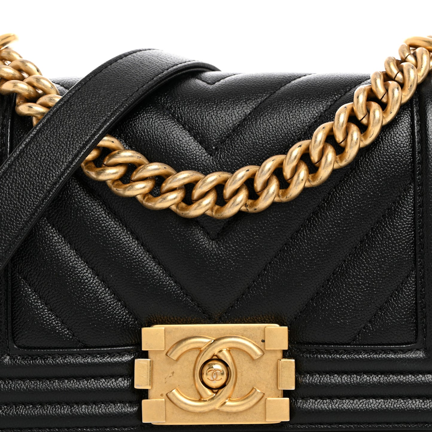 Caviar Chevron Quilted Small Boy Flap Black