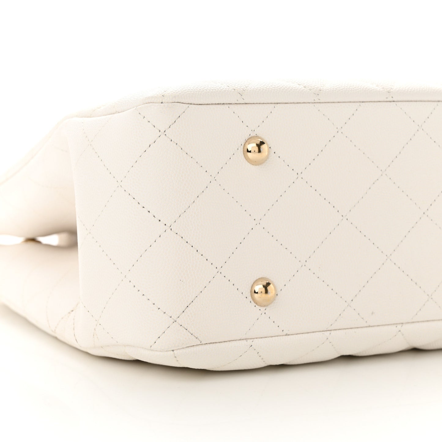 Caviar Quilted Large Classic Shopping Tote White