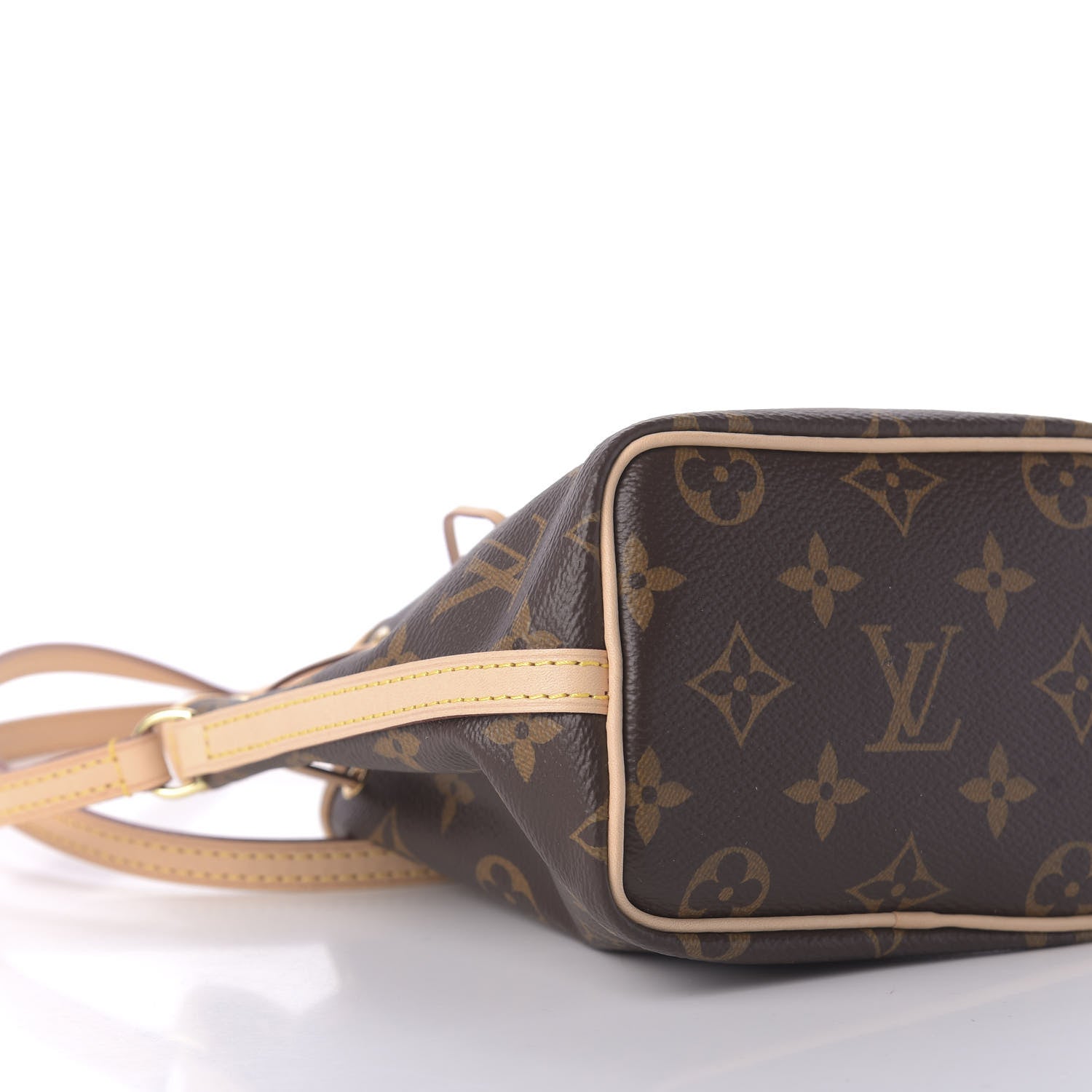 Louis Vuitton Monogram Nano Noe 6 of 10