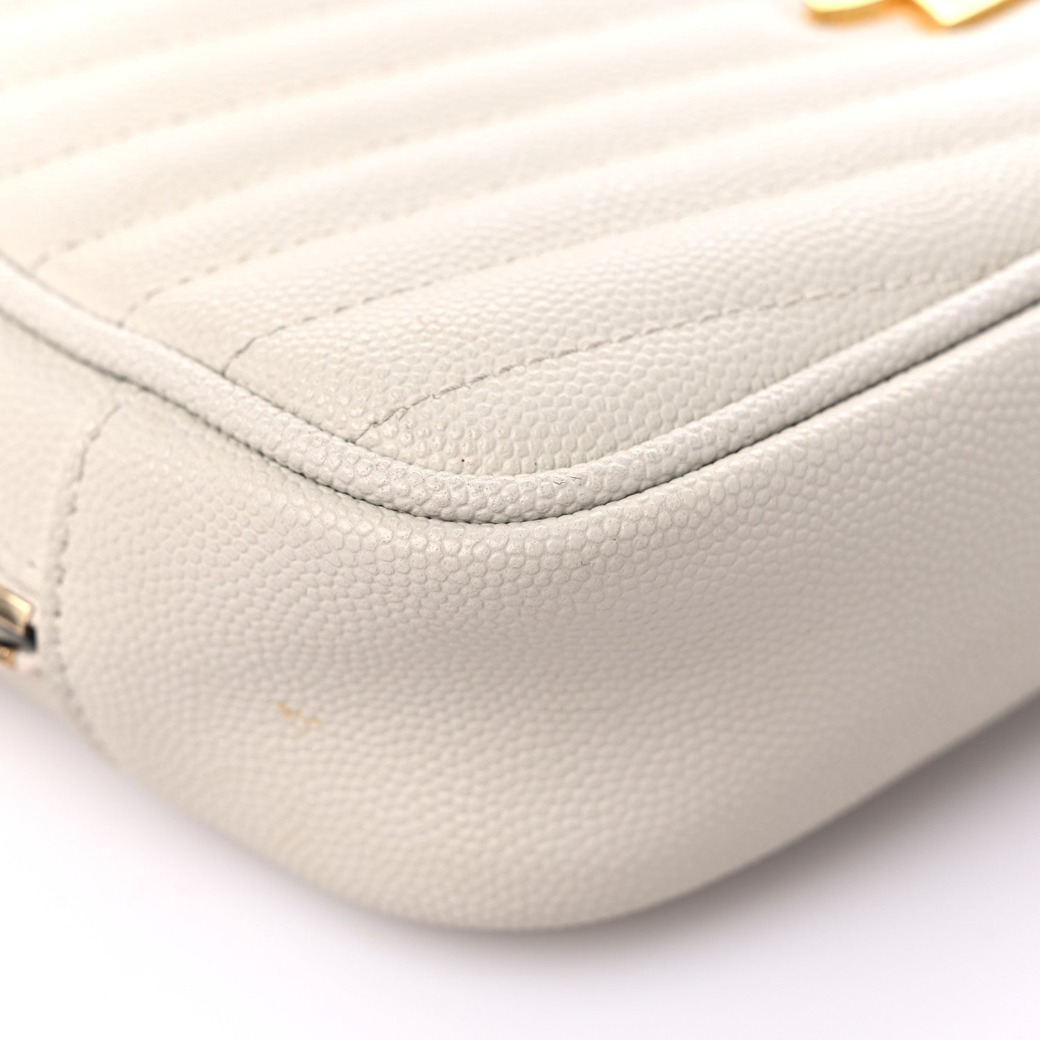 Saint Laurent Grain De Poudre Matelasse Monogram Mini Lou Camera Bag Blanc Vintage 8 of 15