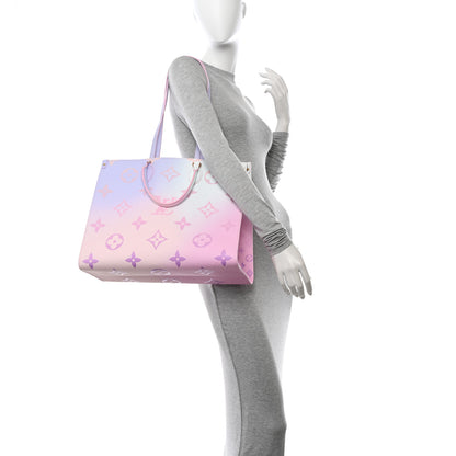 Louis Vuitton Monogram Giant Spring In The City Onthego GM Sunrise Pastel 2 of 9