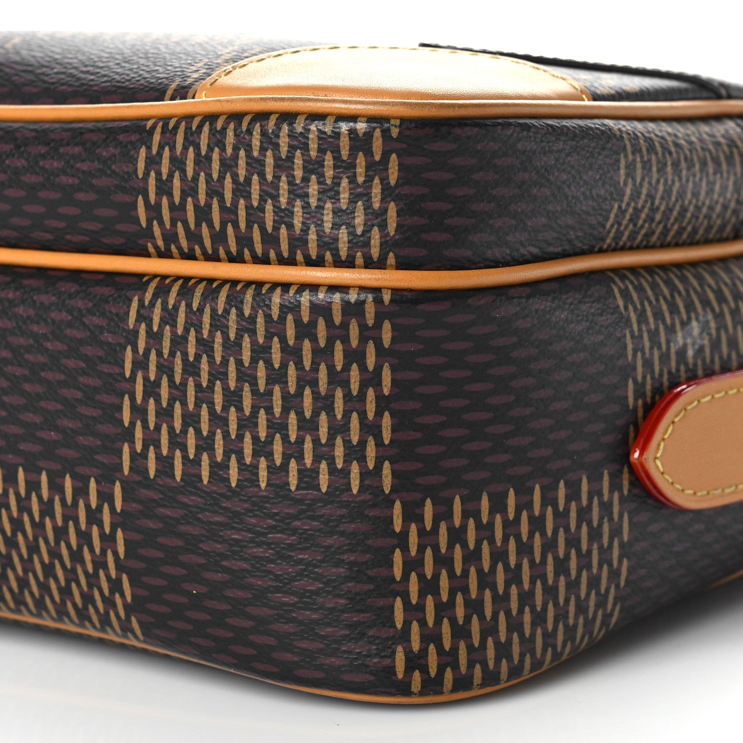 Louis Vuitton X NIGO Giant Damier Ebene Monogram Nil Messenger 9 of 9