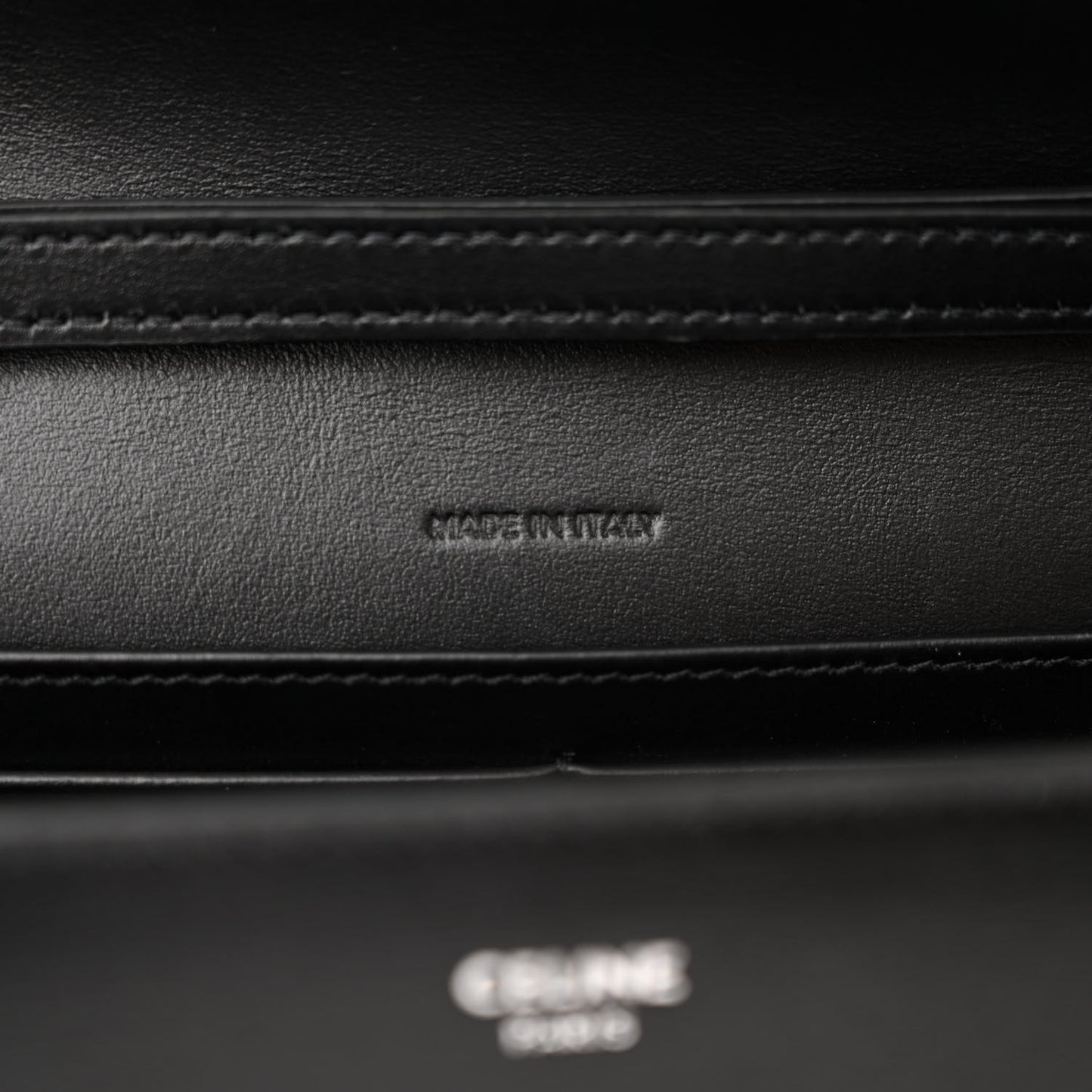 Shiny Calfskin Triomphe Margo Wallet on Chain Black