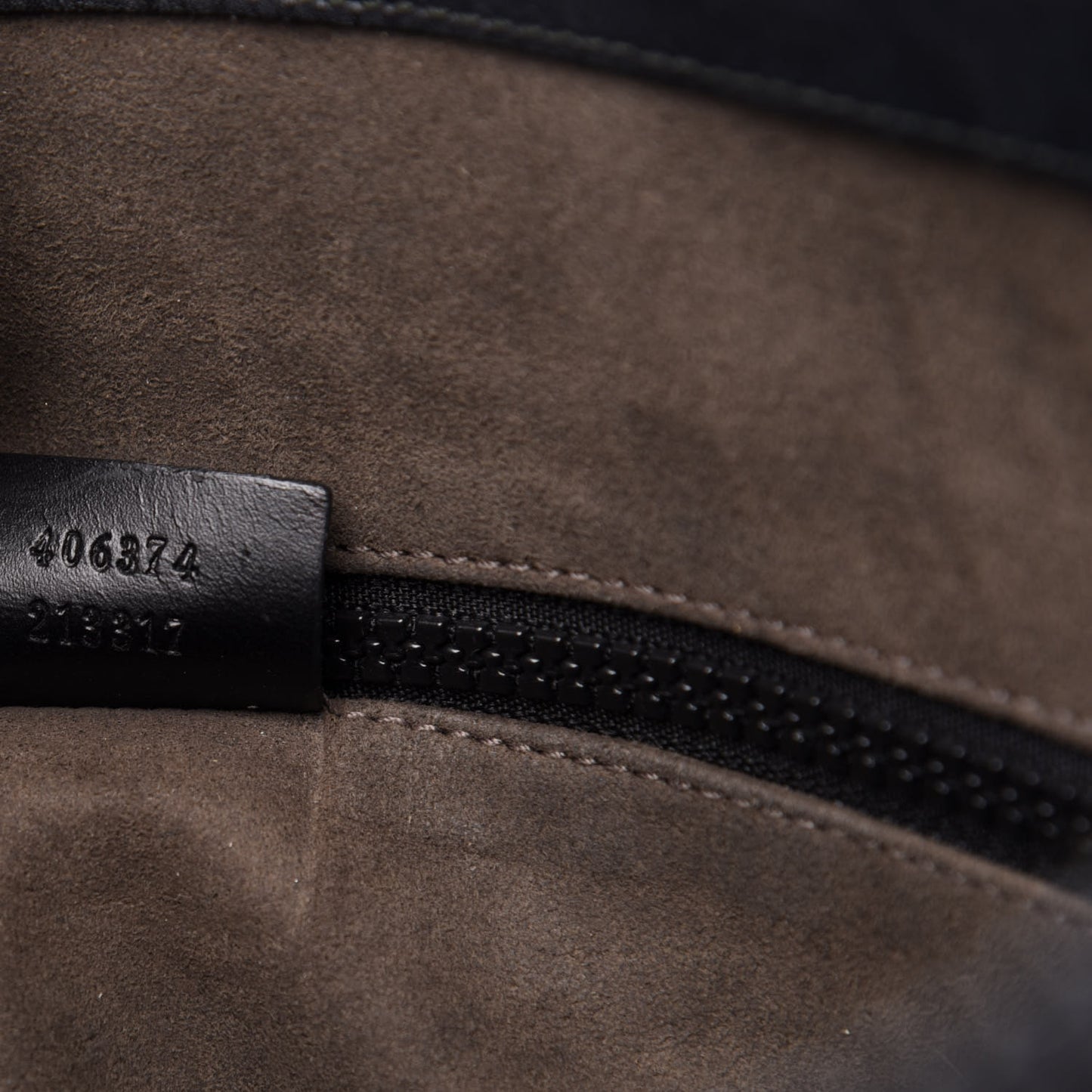 GG Supreme Monogram Flat Messenger Bag Black