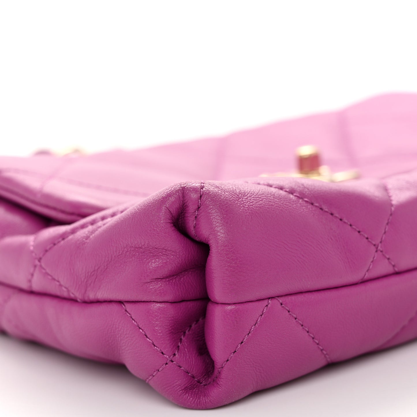 Lambskin Quilted Small Logo Strap Flap Purple