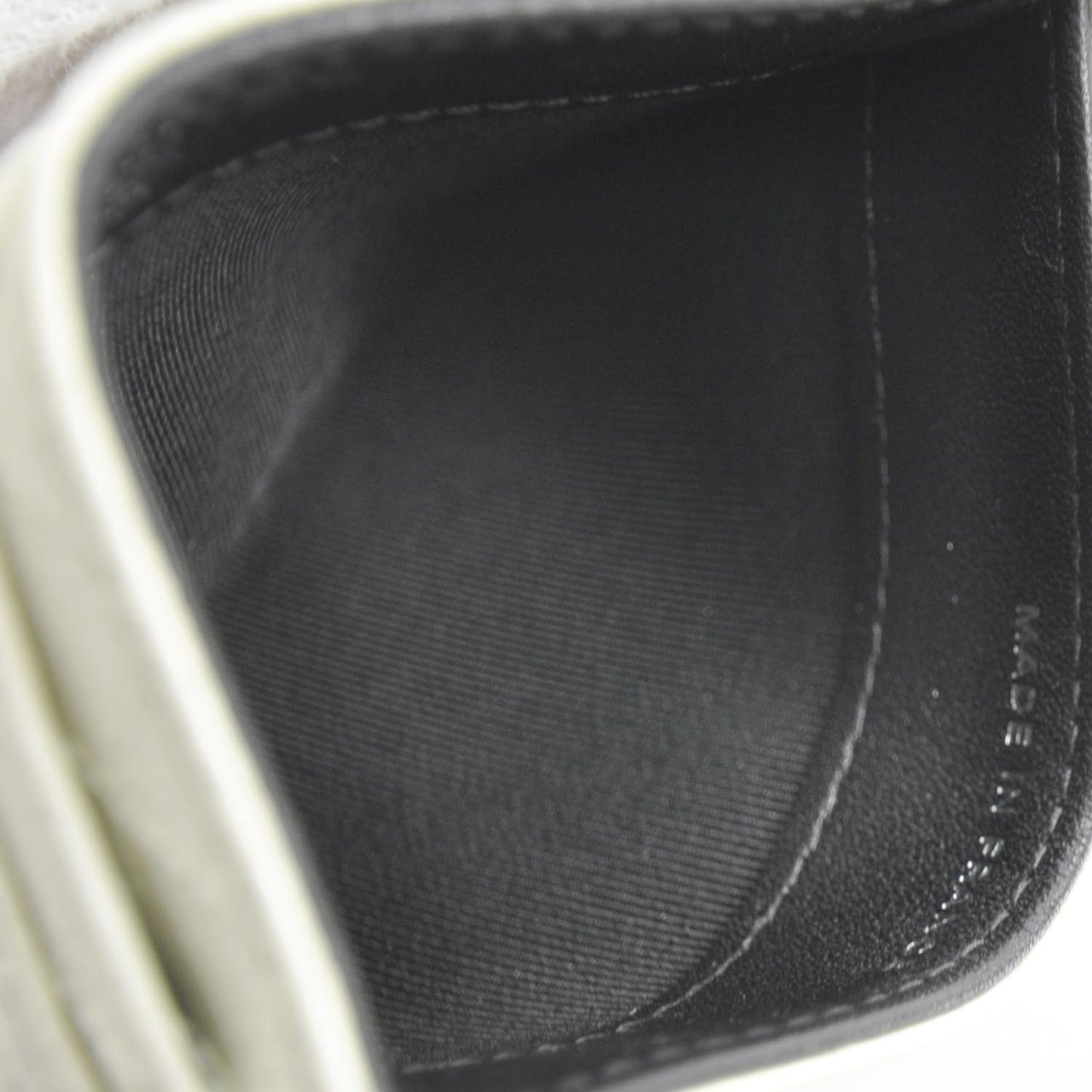 Diamond Stitched CC Card Holder White and Black