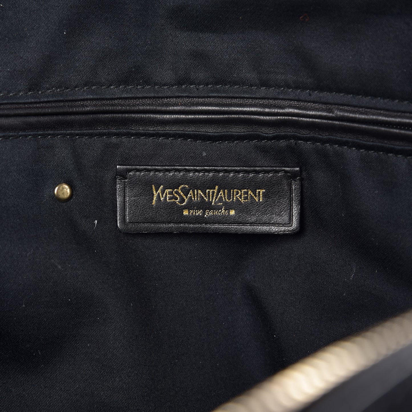 Calfskin Oversized Muse Black