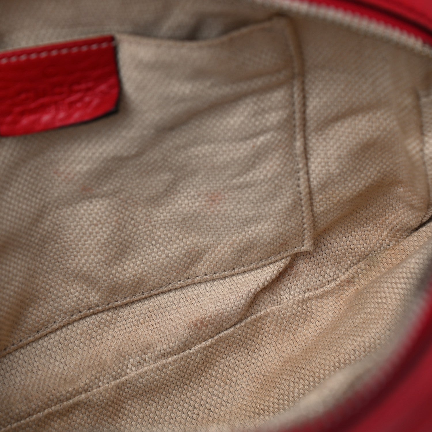 Gucci Pebbled Calfskin Small Soho Disco Bag Tabasco Red 5 of 16