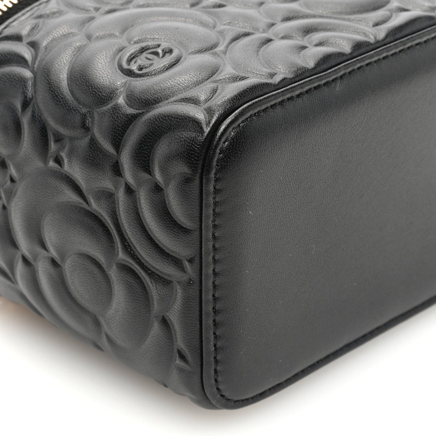 Lambskin Camellia Embossed Small Vanity Case With Chain Black