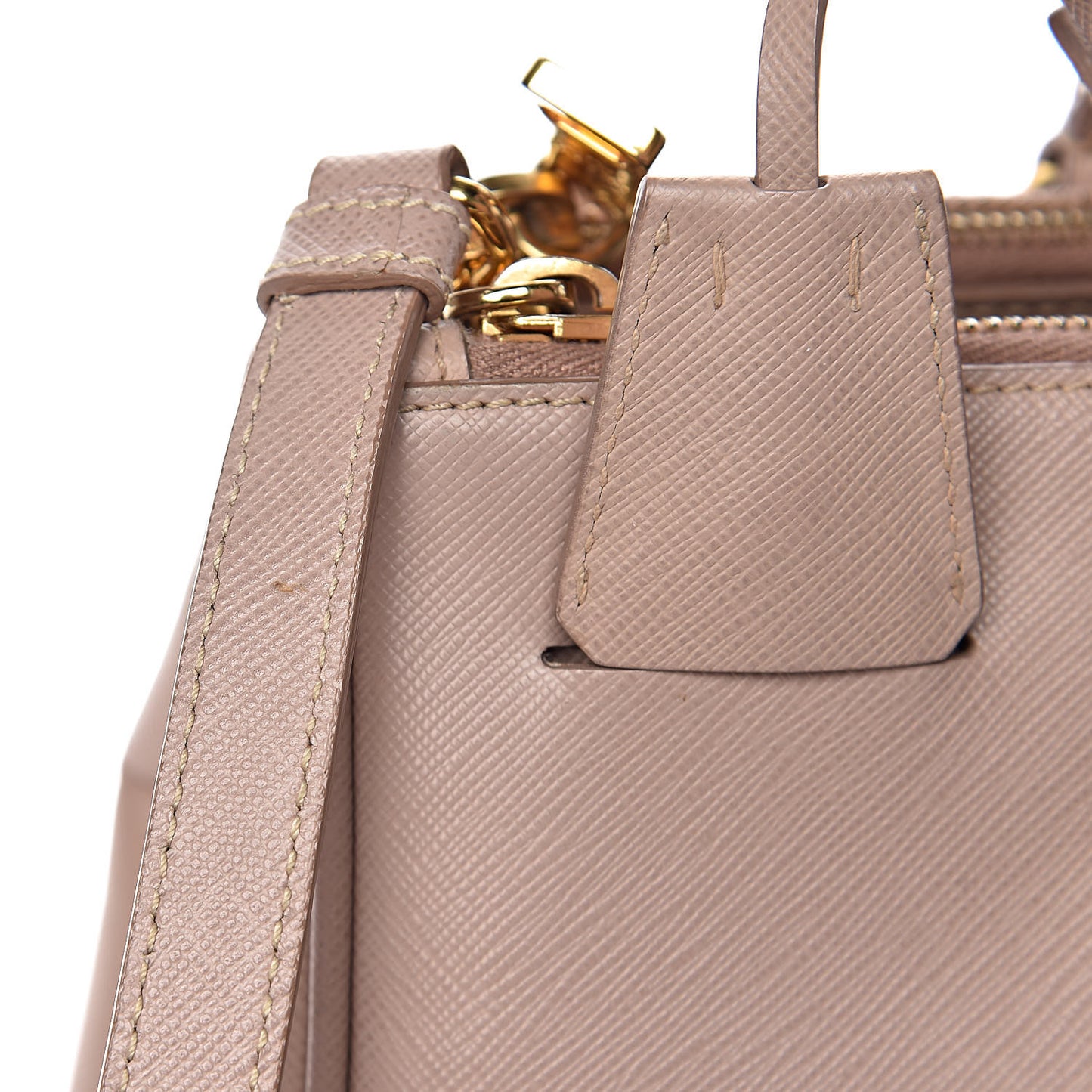 Saffiano Medium Galleria Double Zip Tote Cammeo