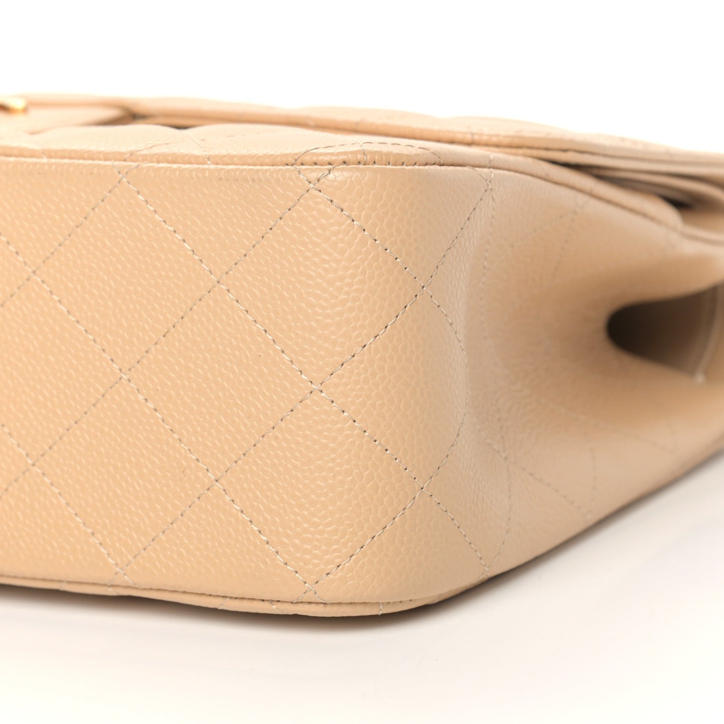 Caviar Quilted Jumbo Double Flap Beige Clair