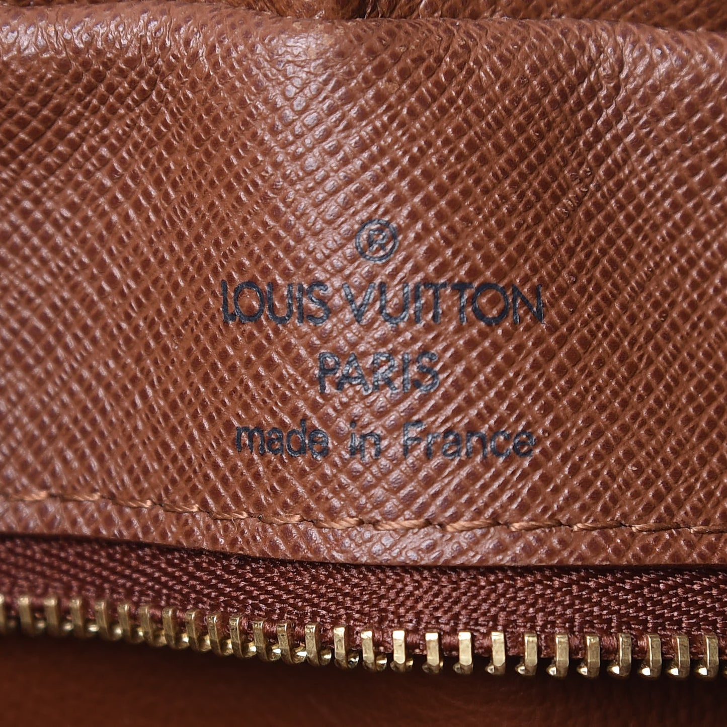 Monogram Nil 28